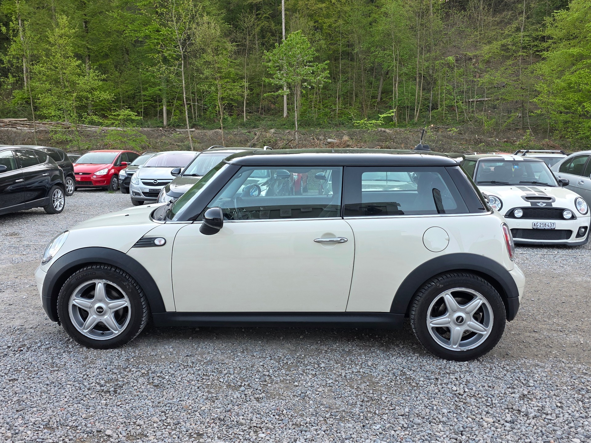 MINI Cooper *** Frisch ab MFK / Frisch ab Service / 6 MT Garantie / Gratis Lieferung ***-showroom-element-1