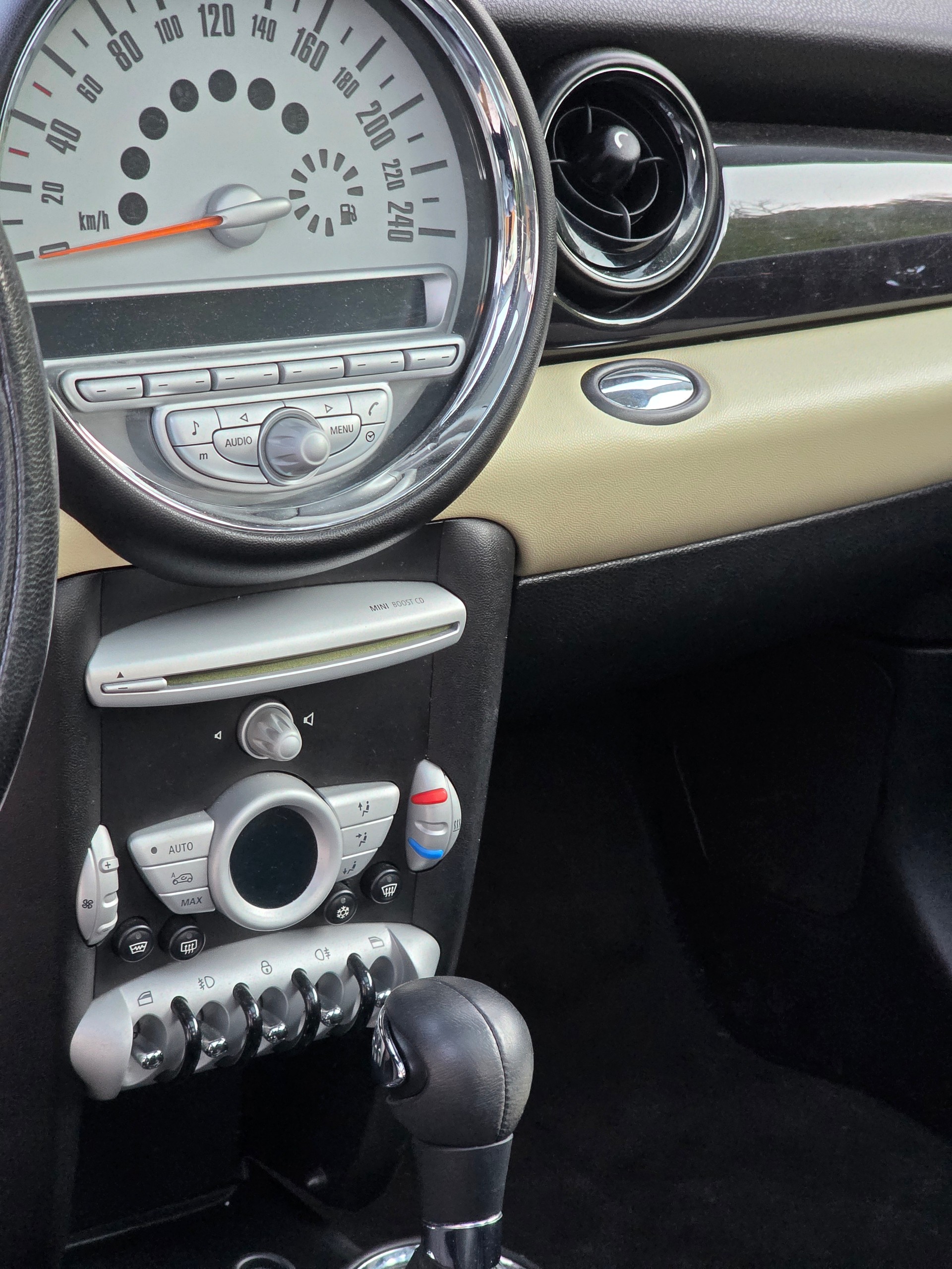 MINI Cooper *** Frisch ab MFK / Frisch ab Service / 6 MT Garantie / Gratis Lieferung ***-image-12
