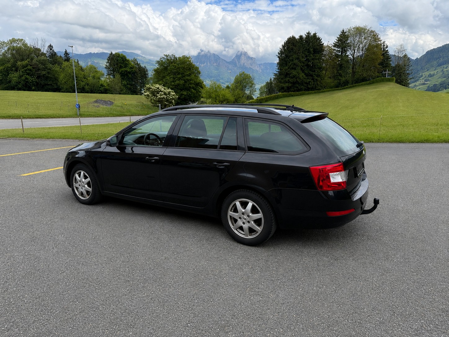 SKODA Octavia Combi 1.8 TSI Ambition 4x4 DSG-showroom-element-2