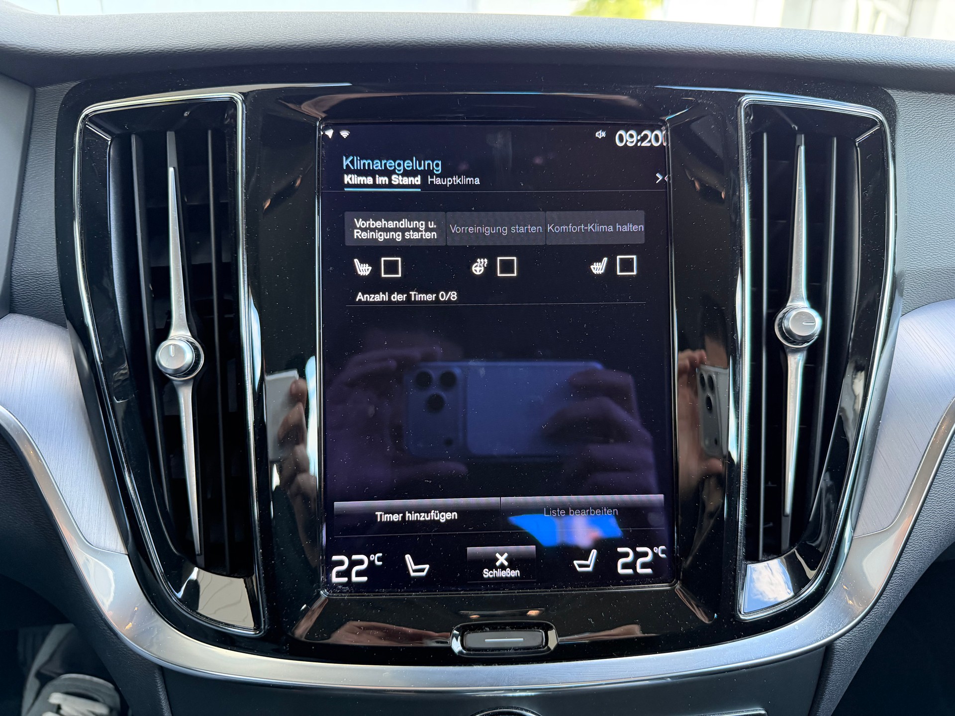 VOLVO V60 T6 eAWD Momentum Geartronic-image-14