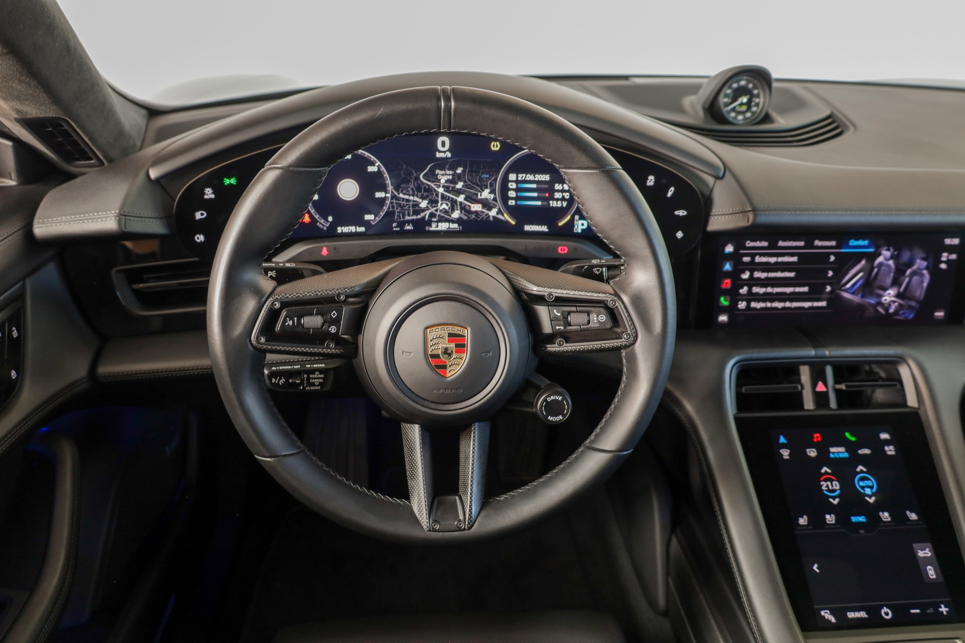 PORSCHE Taycan 4S Cross Turismo-image-13