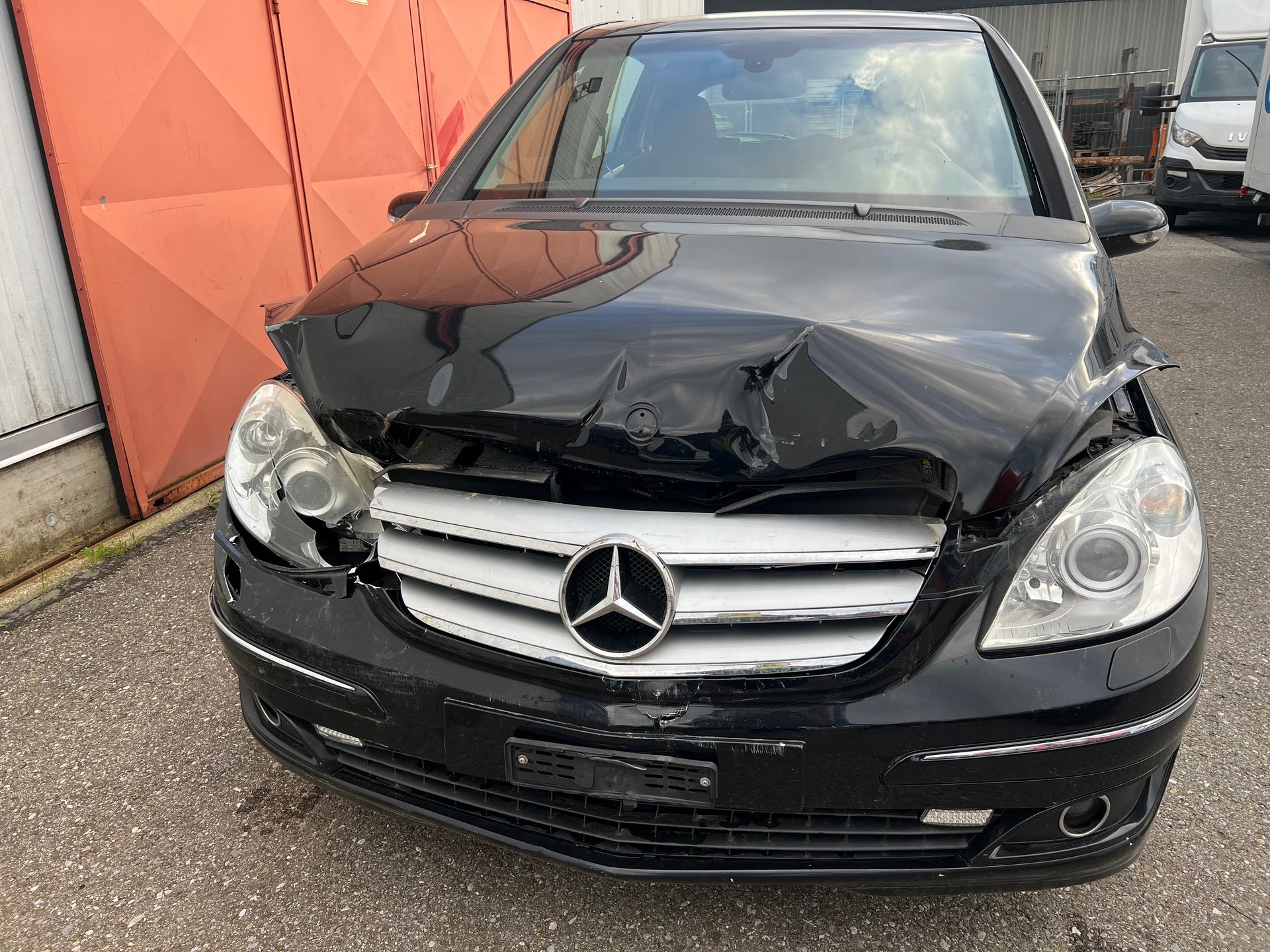 MERCEDES-BENZ B 170-image-4