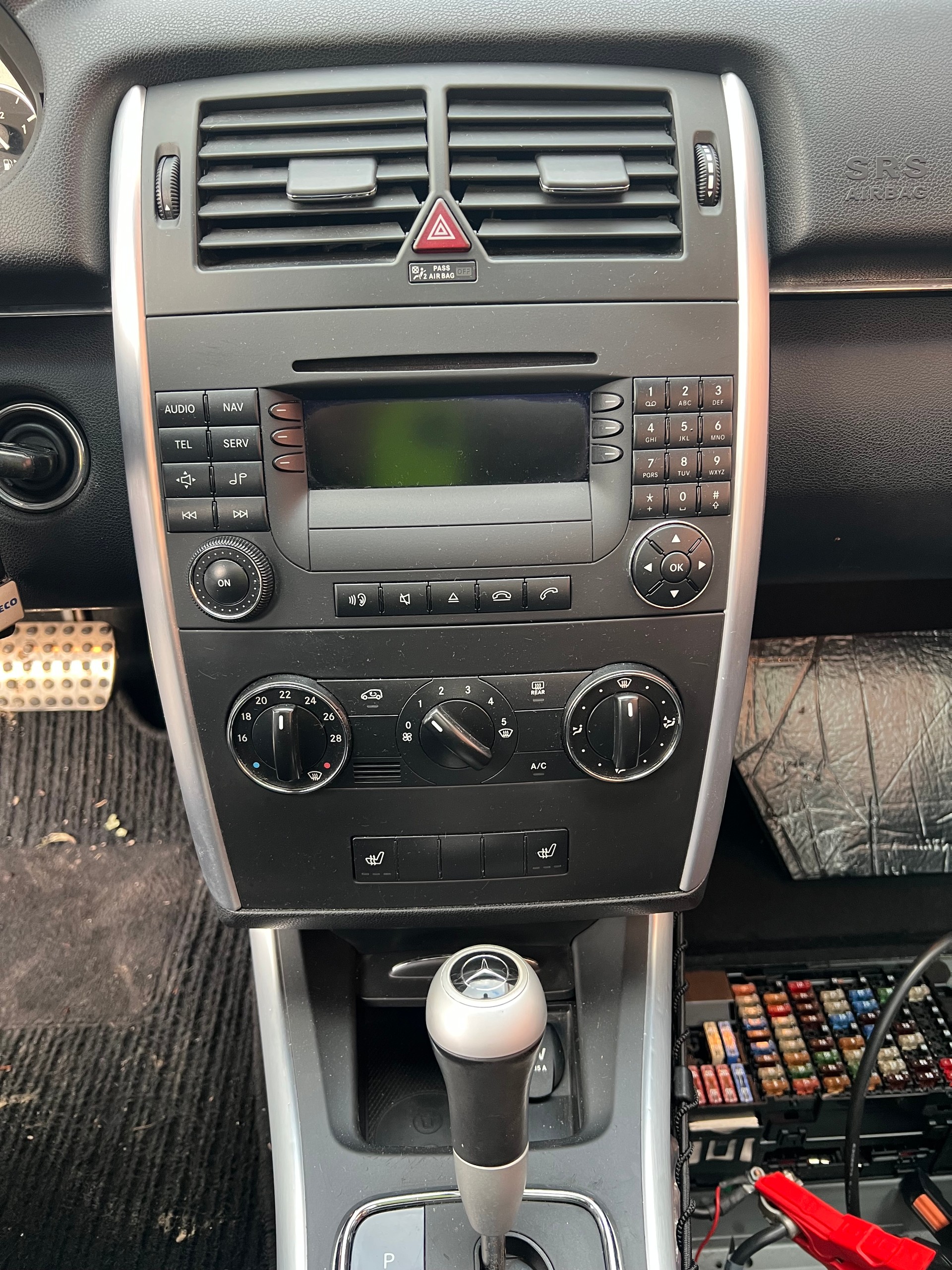 MERCEDES-BENZ B 170-image-11