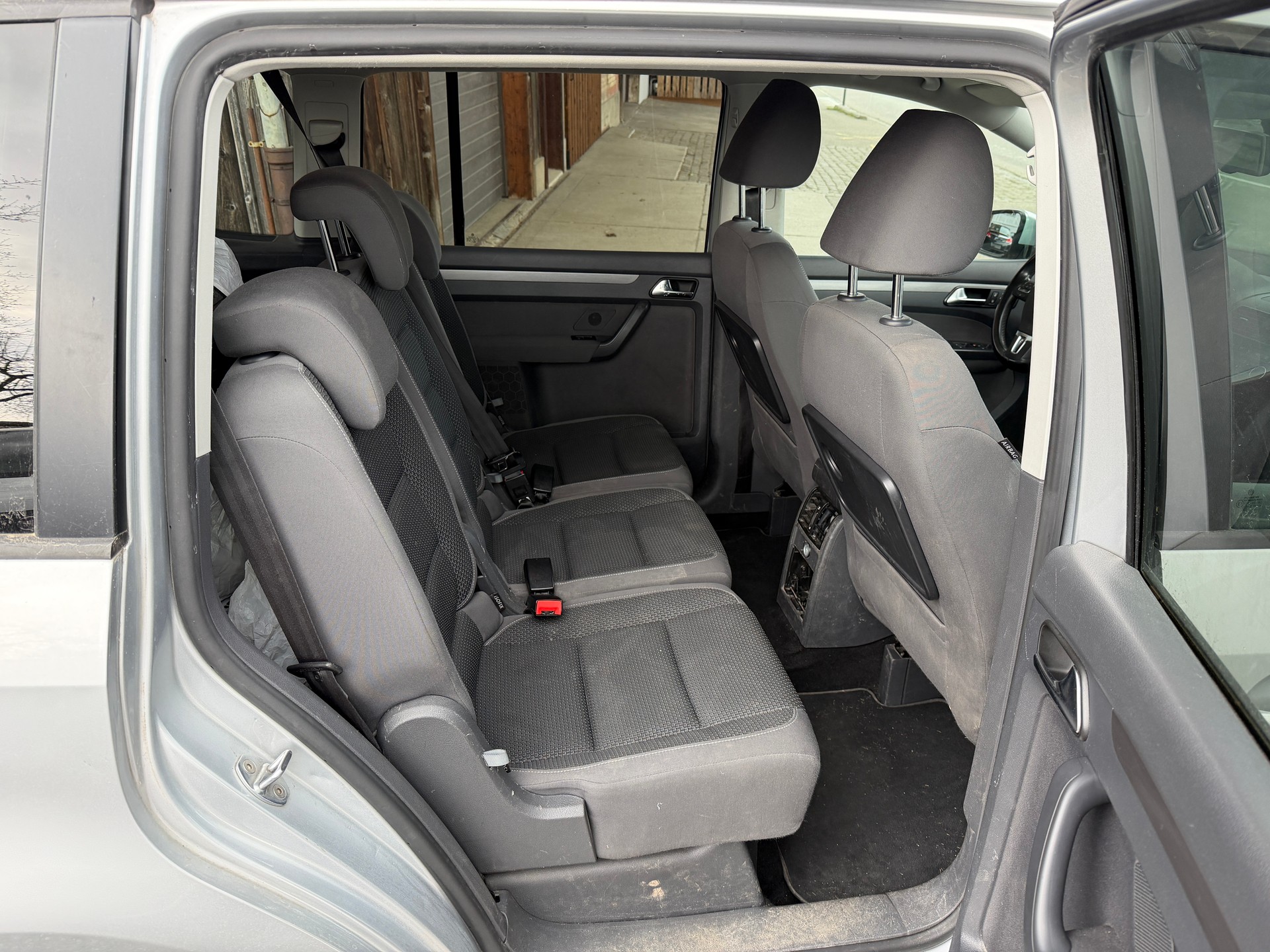 VW CrossTouran 1.6 TDI-image-9