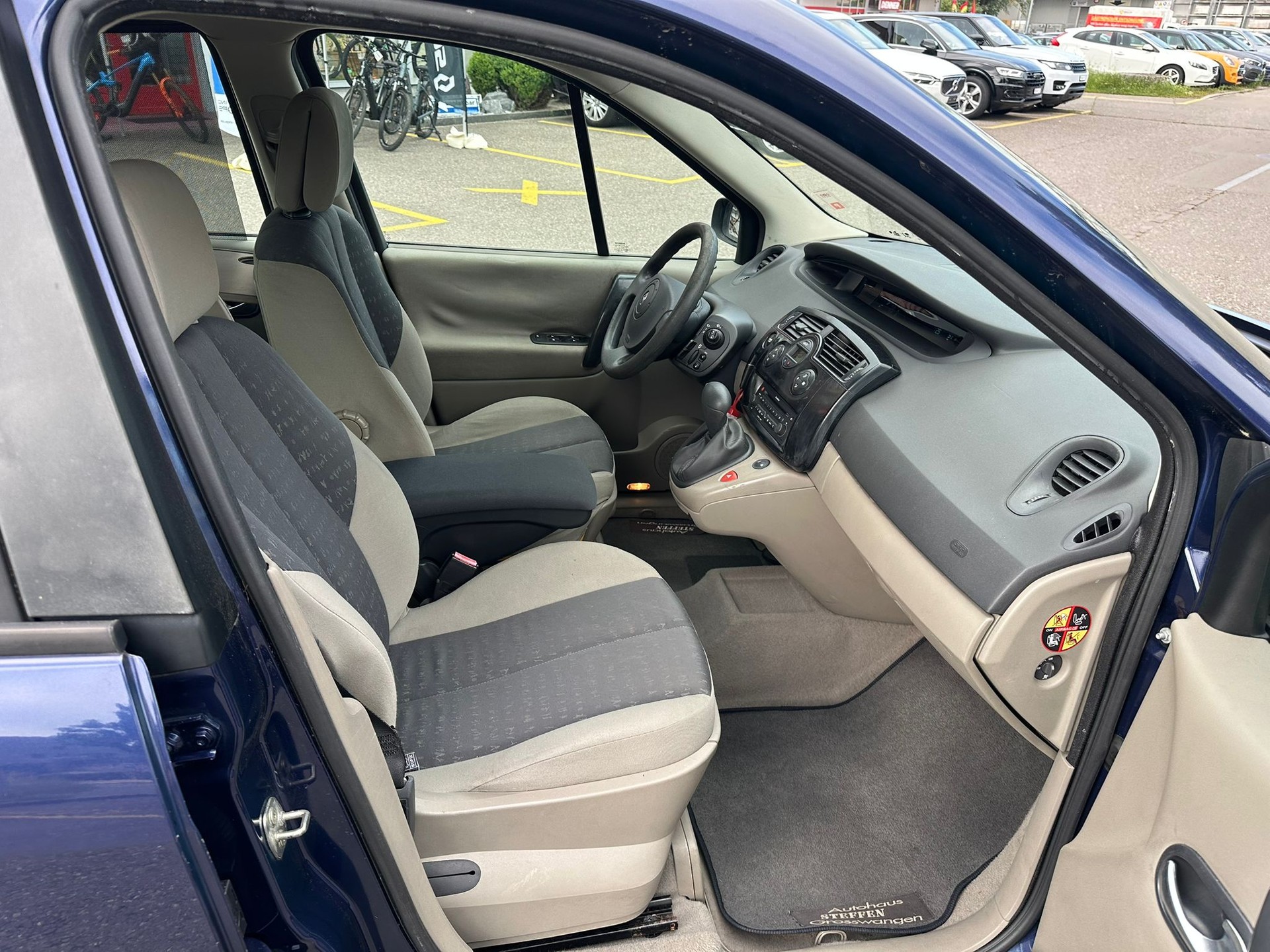 RENAULT Scénic 2.0 16V Dynamique-image-15