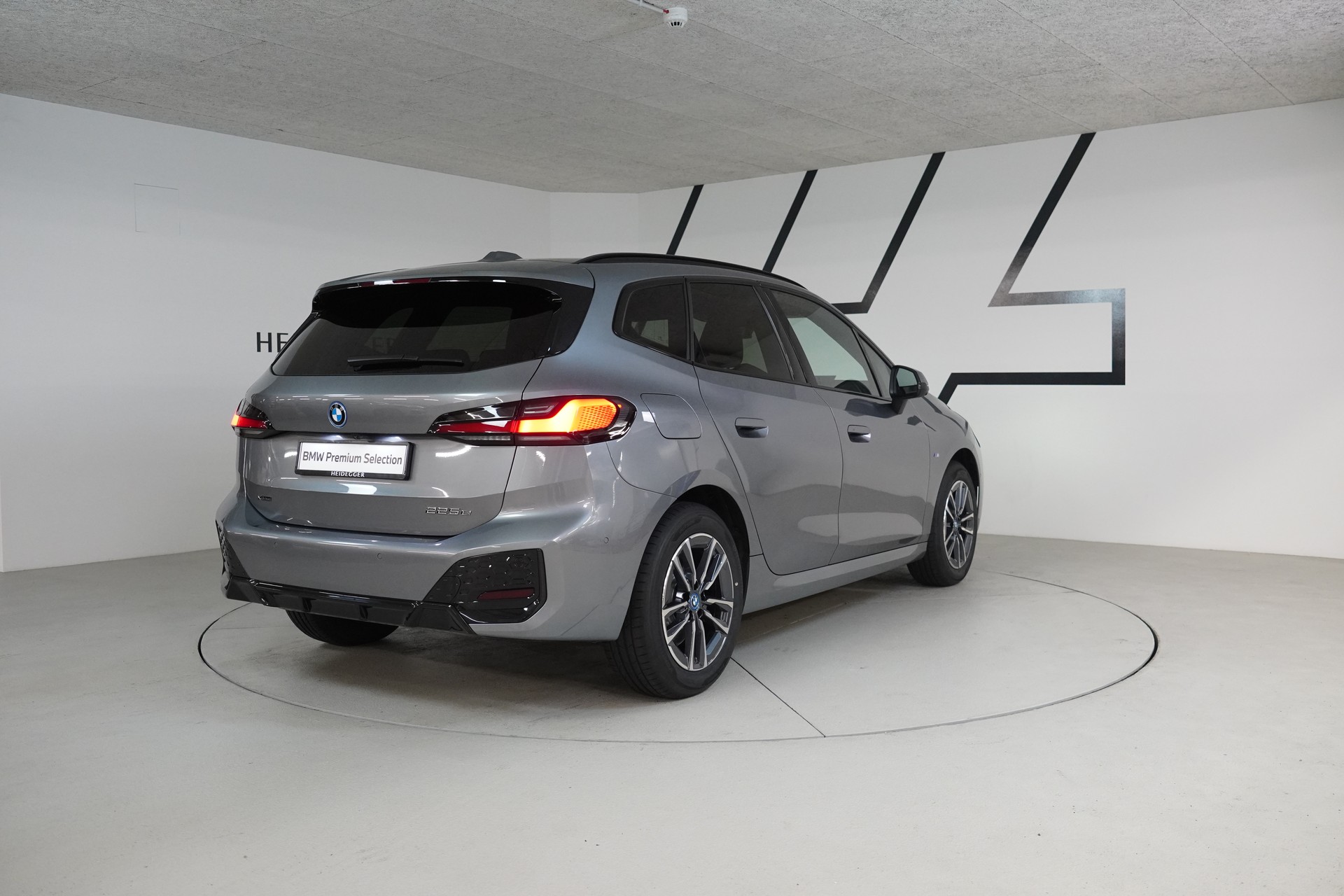 BMW 225e xDrive Active Tourer M Sport-image-7