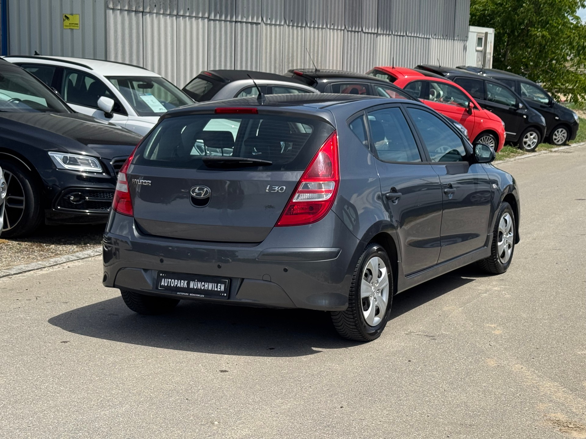 HYUNDAI i30 1.6-image-2