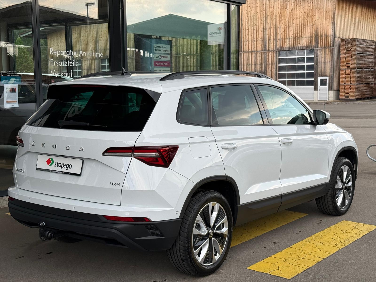 SKODA Karoq 2.0 TDI Style 4x4 DSG-image-2