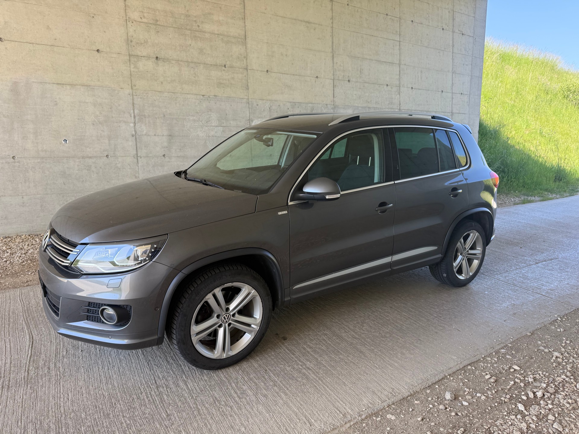 VW Tiguan 2.0 TSI Cup R-Line 4Motion DSG-image-1