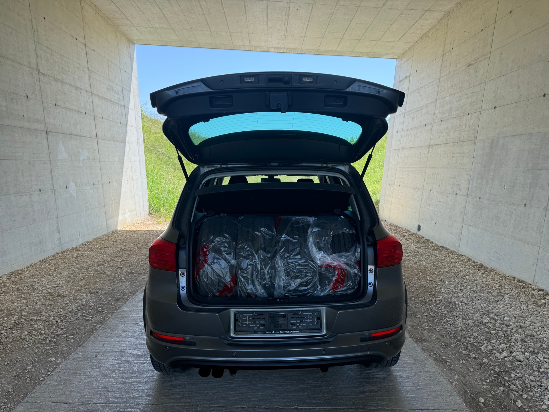 VW Tiguan 2.0 TSI Cup R-Line 4Motion DSG-image-8