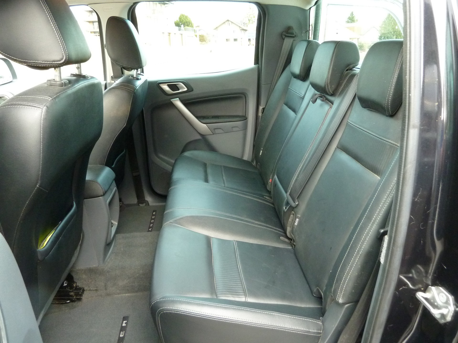 FORD Ranger LTD 2.2 TDCi 4x4 A-image-9