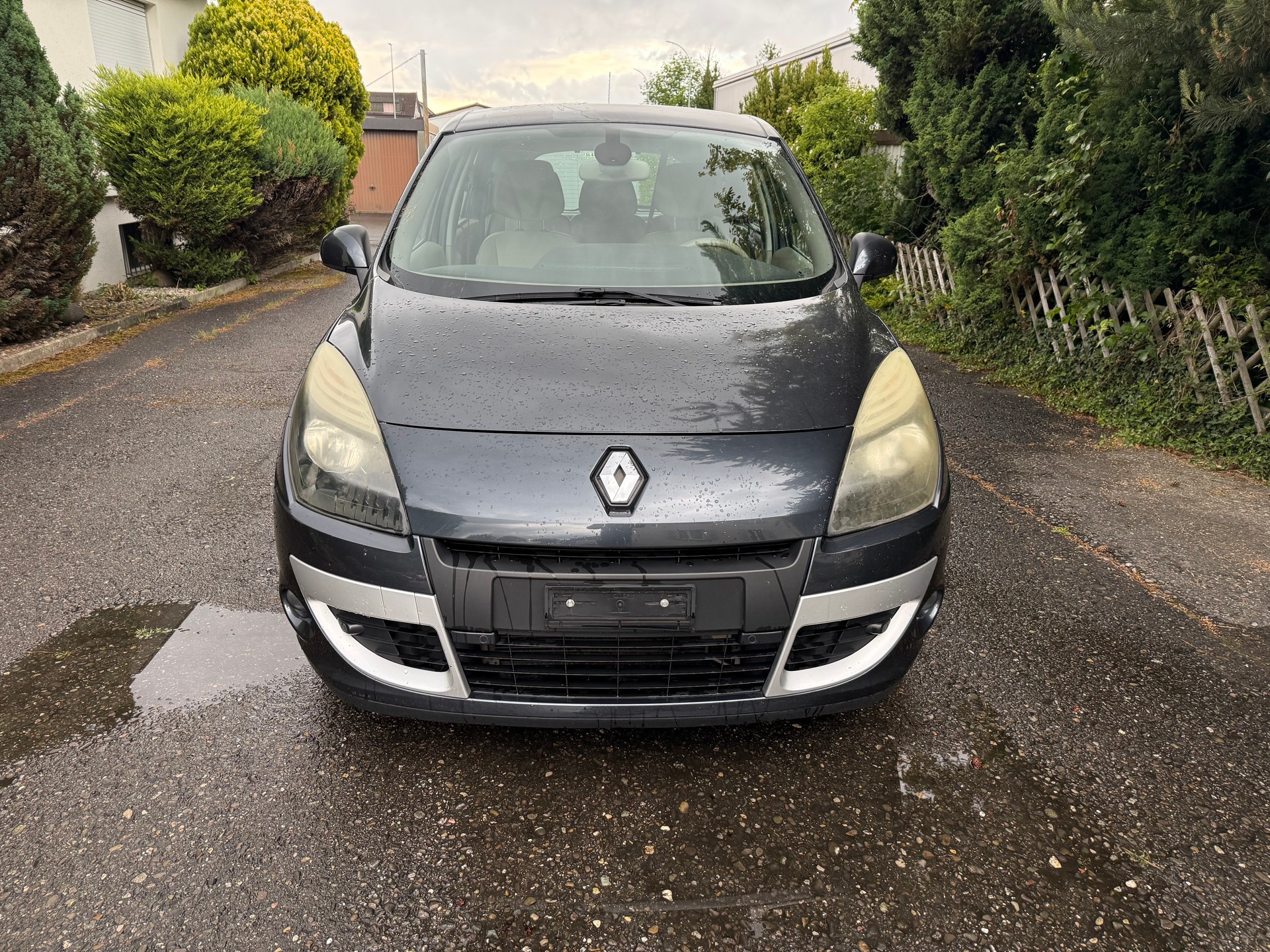 RENAULT Scénic 2.0 16V Dynamique X-Tronic CVT-image-1