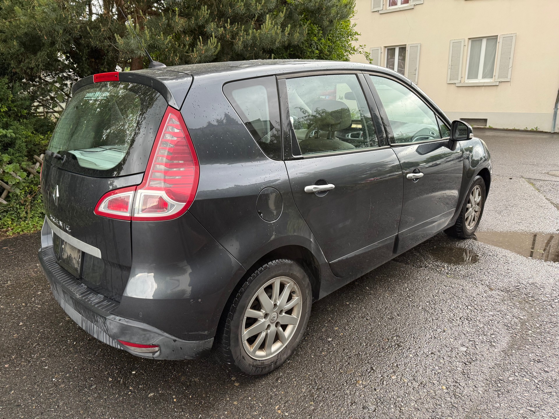 RENAULT Scénic 2.0 16V Dynamique X-Tronic CVT-image-3