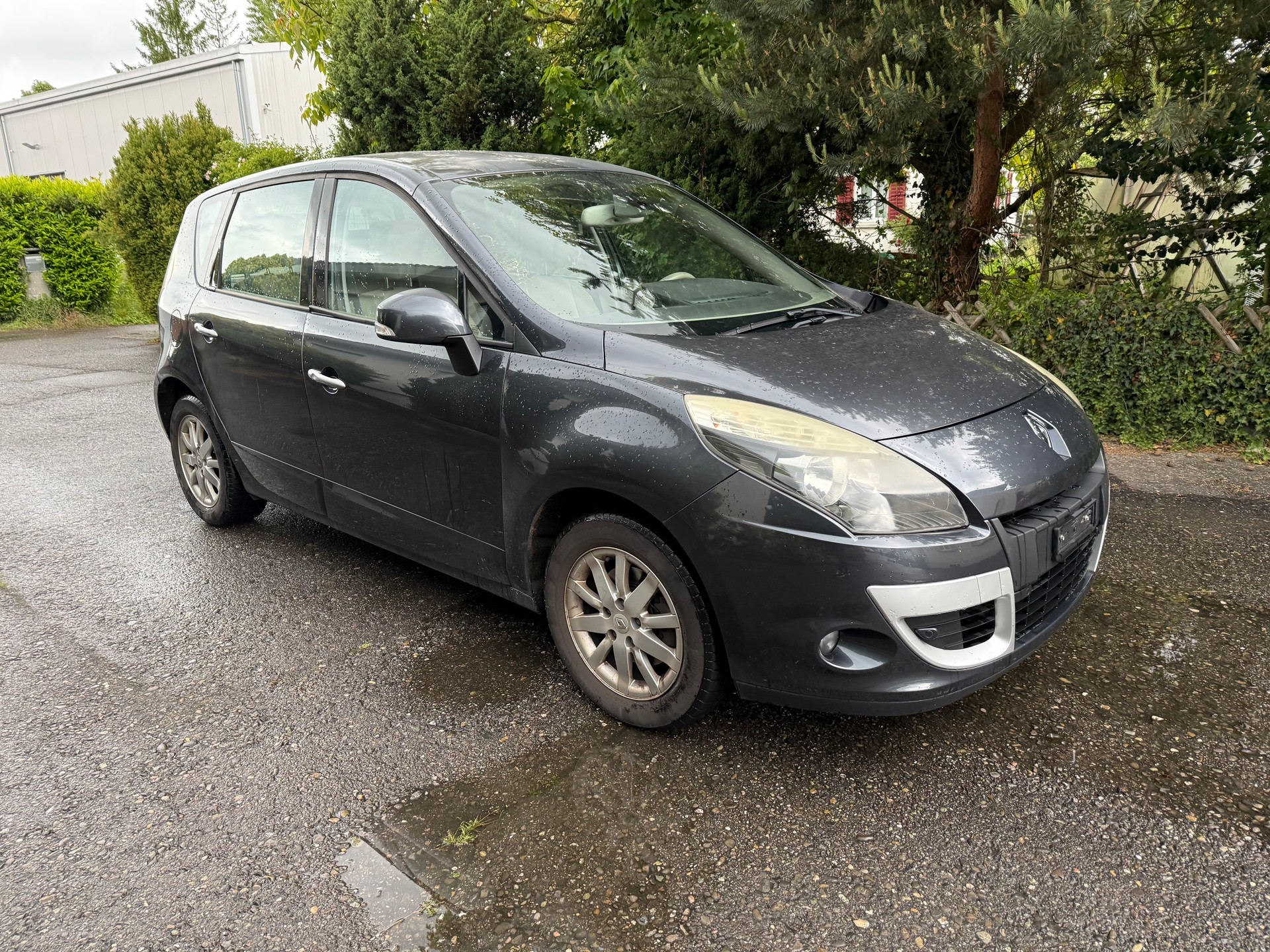 RENAULT Scénic 2.0 16V Dynamique X-Tronic CVT-image-2