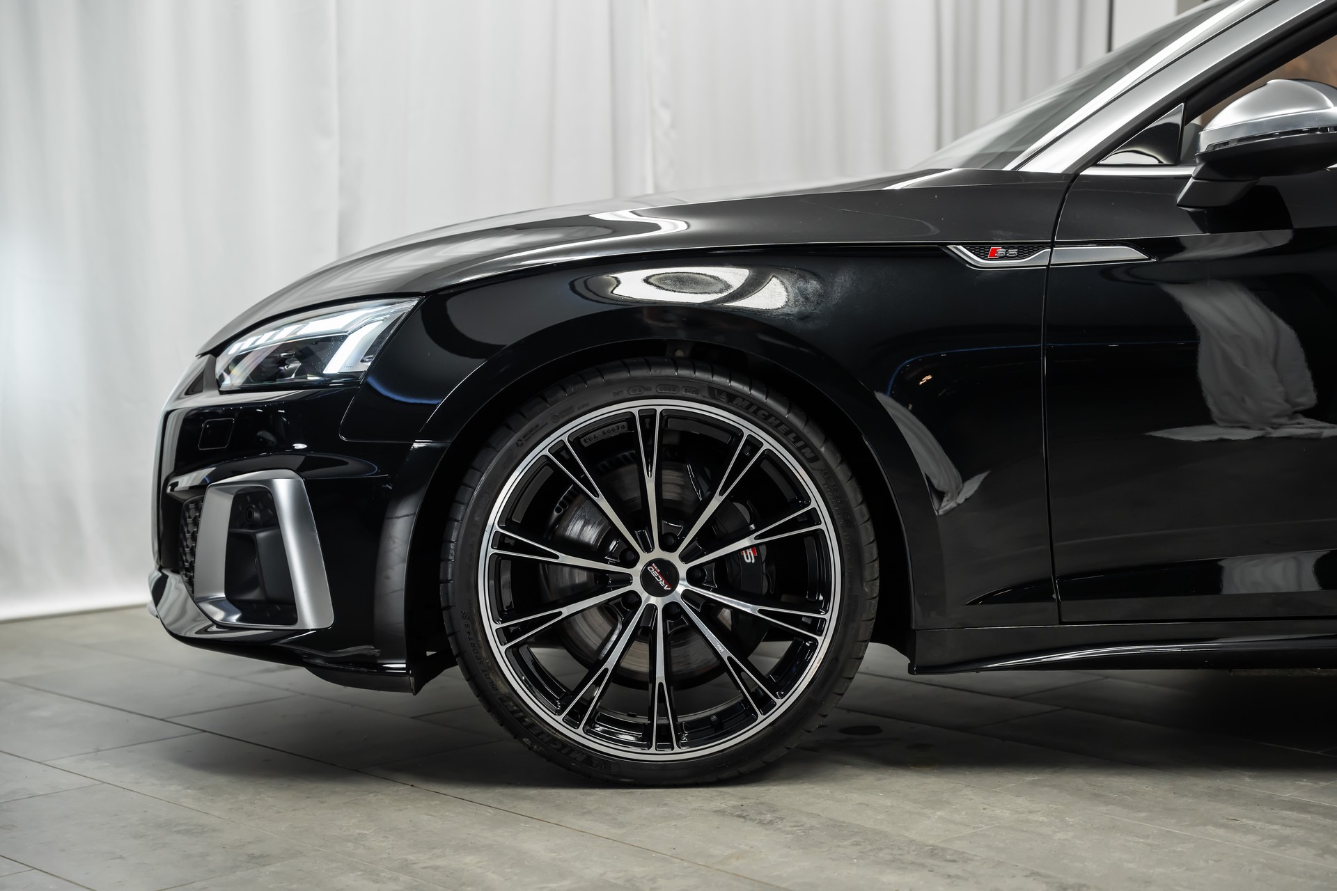 AUDI S5 Cabriolet 3.0 TFSI quattro tiptronic *Facelift*Matrix*Massage*Fahrassist*20"*-image-4