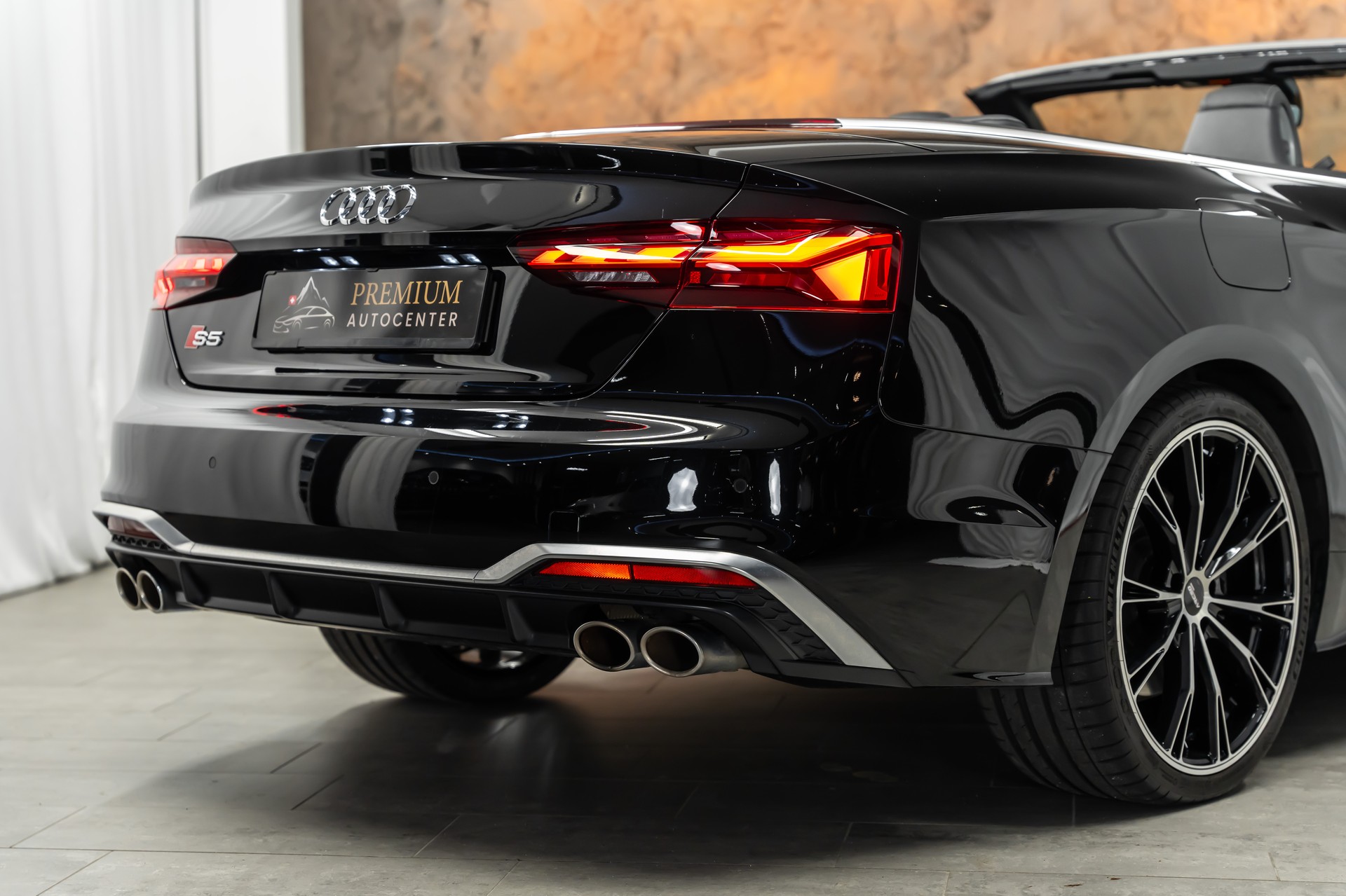 AUDI S5 Cabriolet 3.0 TFSI quattro tiptronic *Facelift*Matrix*Massage*Fahrassist*20"*-image-8