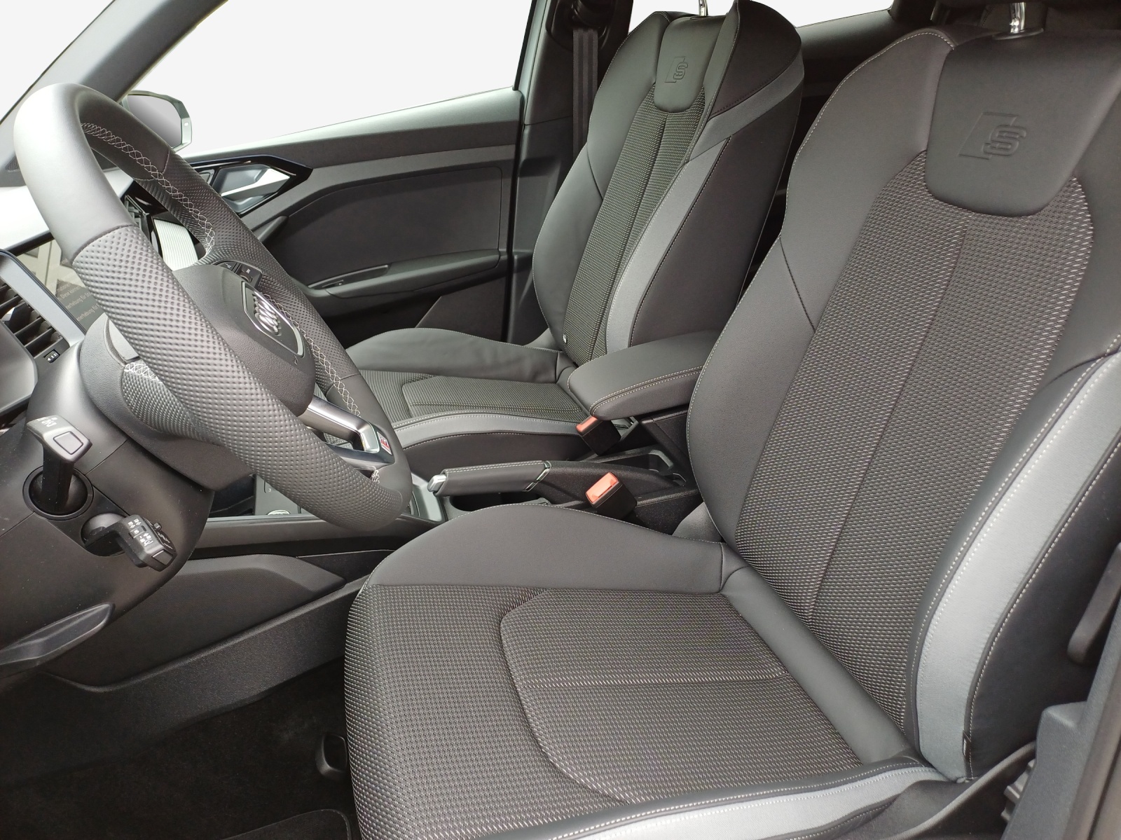 AUDI A1 Sportback 30 TFSI S Line Attraction S-tronic-image-10