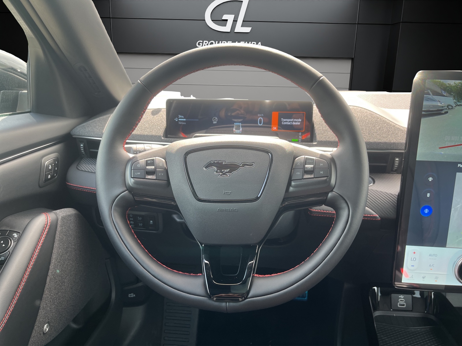 FORD Mustang MACH-E Premium AWD 88 kWh-image-13