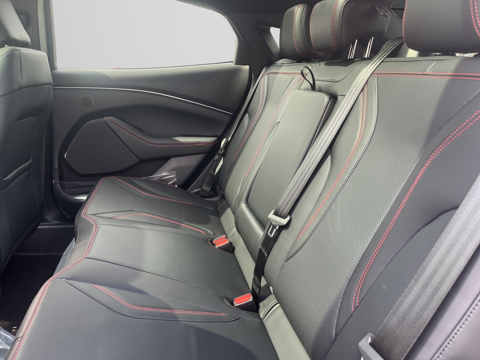 FORD Mustang MACH-E Premium AWD 88 kWh-image-10