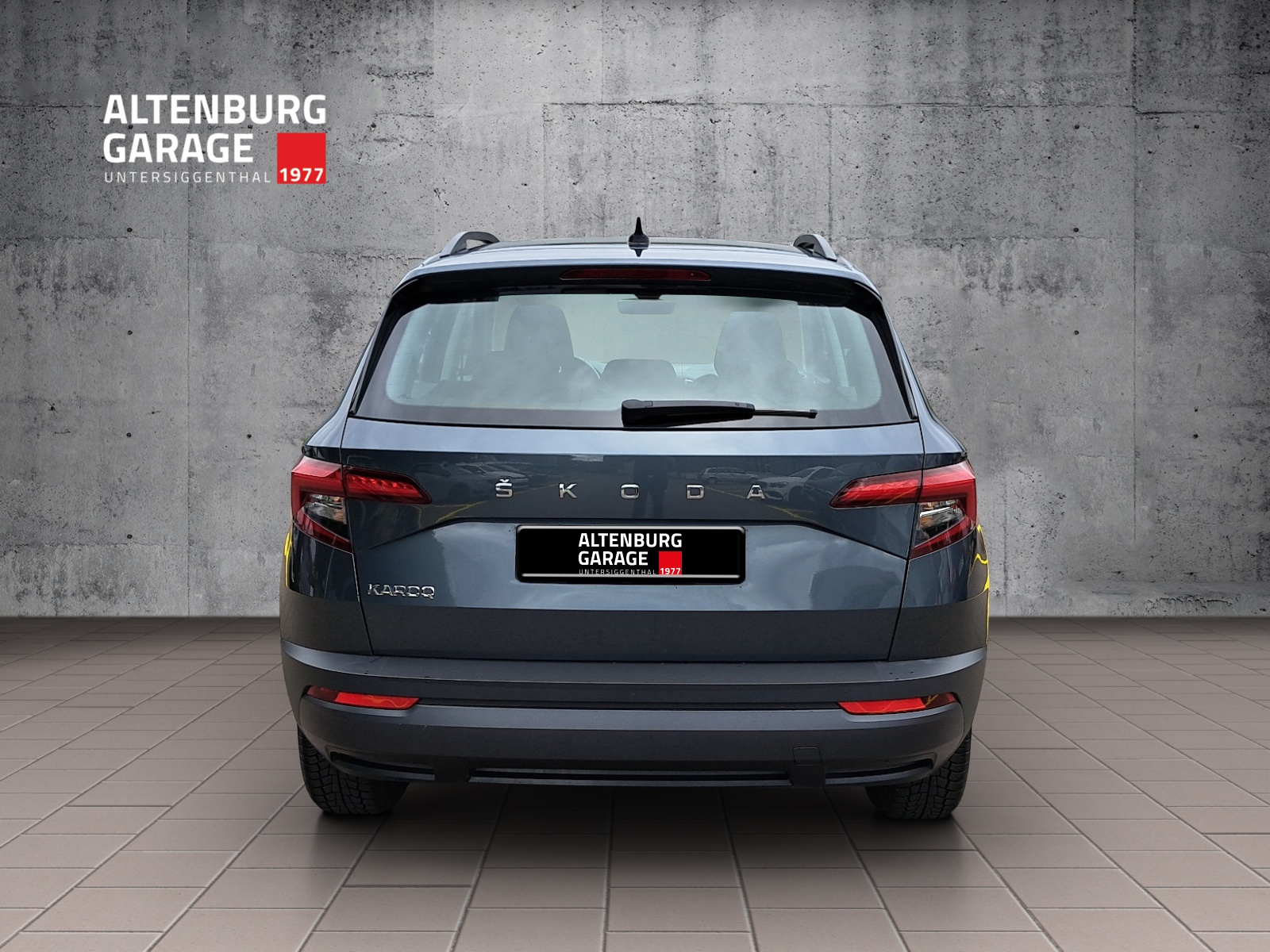 SKODA Karoq 1.5 TSI Ambition DSG-showroom-element-3