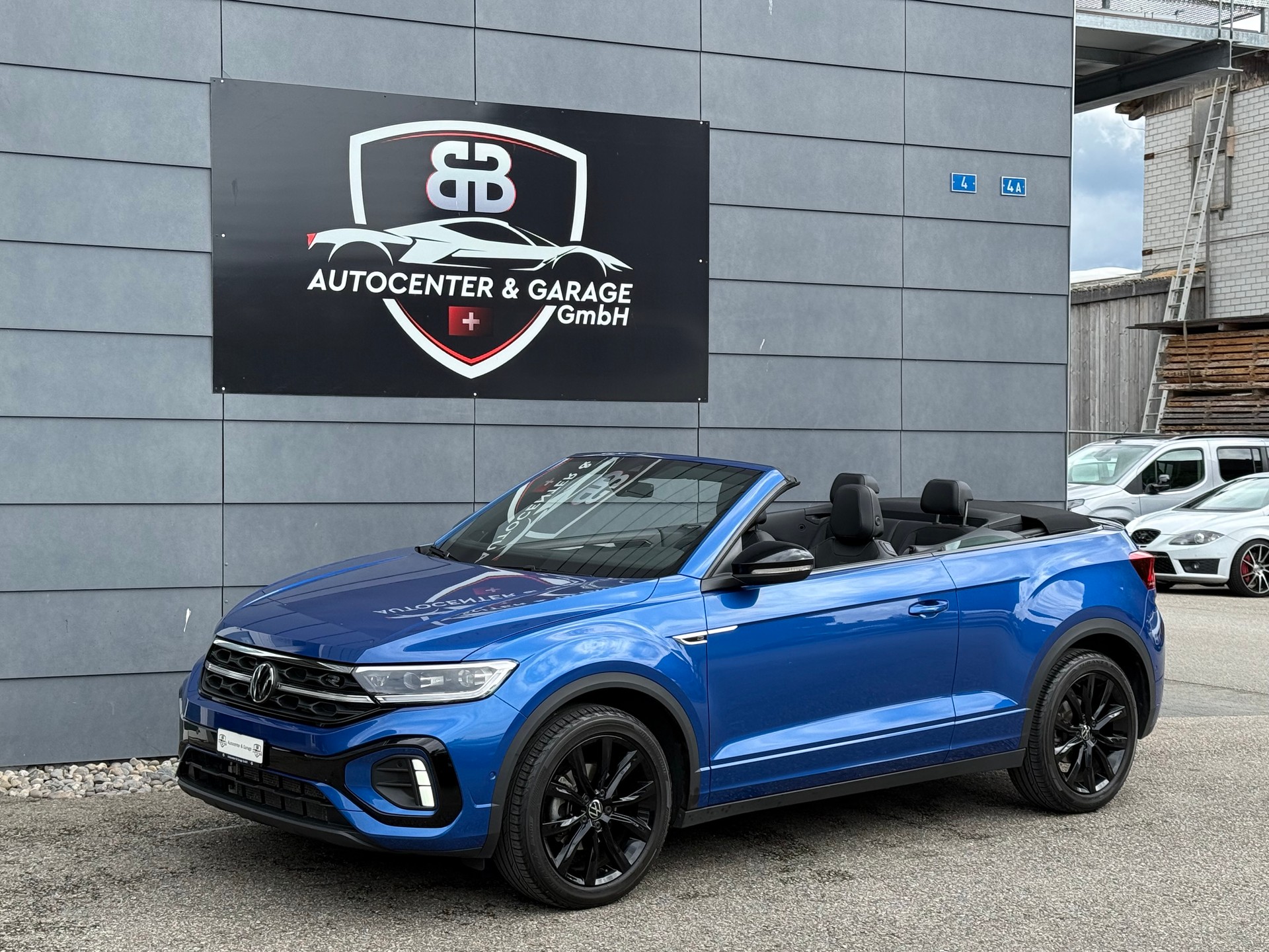 VW T-Roc Cabriolet 1.5 TSI EVO R-Line DSG °° Design Paket "Black Style°°-showroom-element-2