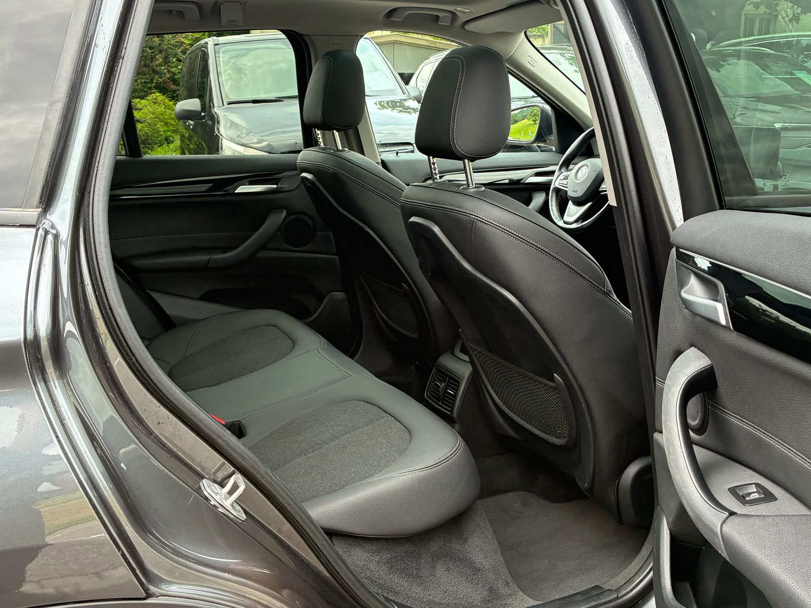 BMW X1 xDrive 25e Sport Line Steptronic-image-13