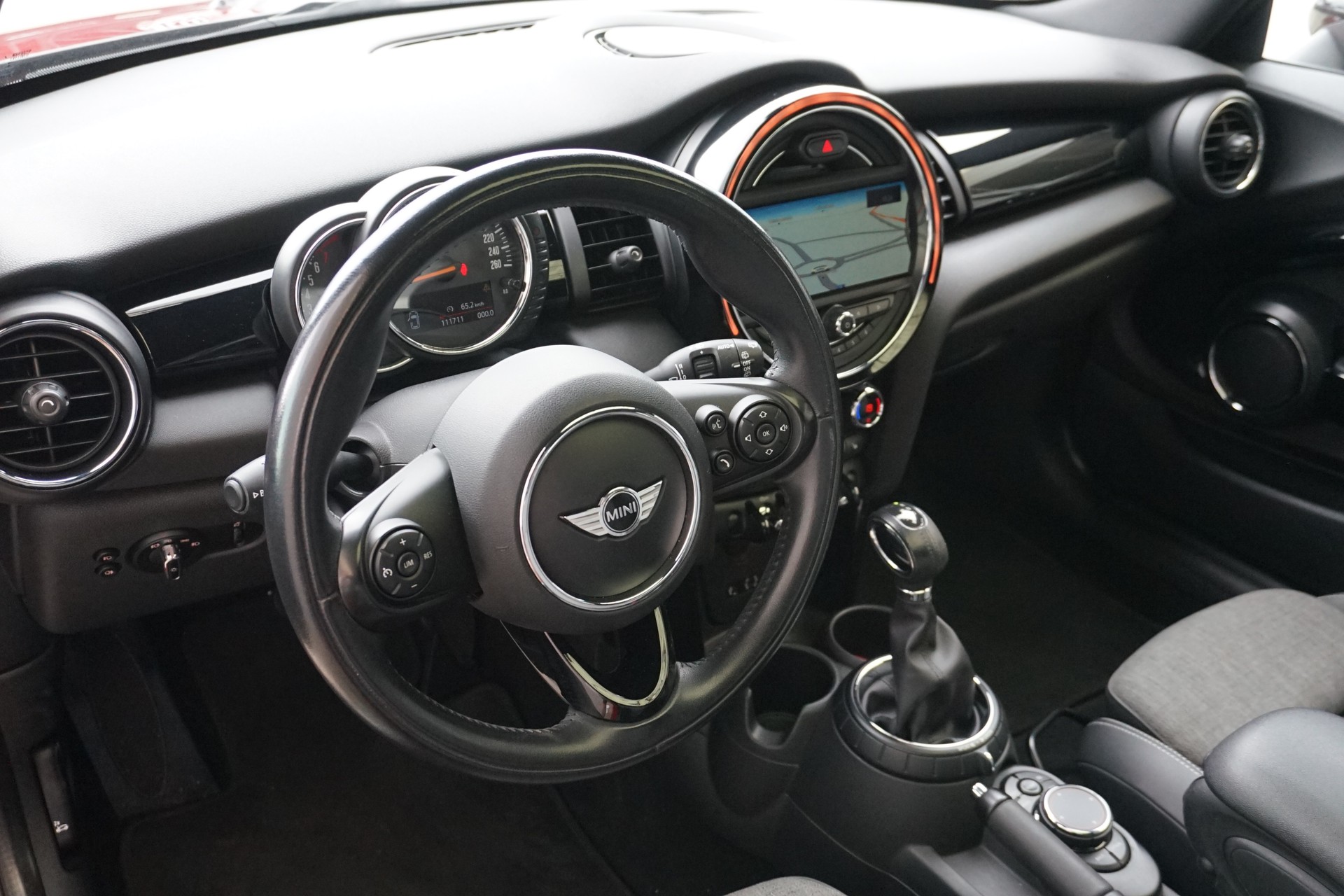 MINI Cooper S 2,0 t. 192PS Automat-image-15