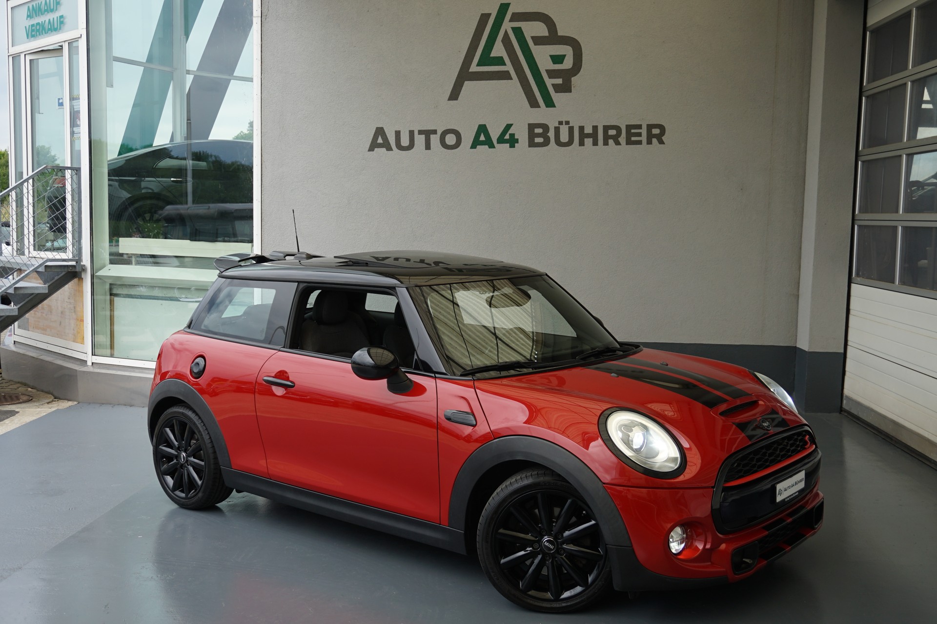 MINI Cooper S 2,0 t. 192PS Automat-showroom-element-1