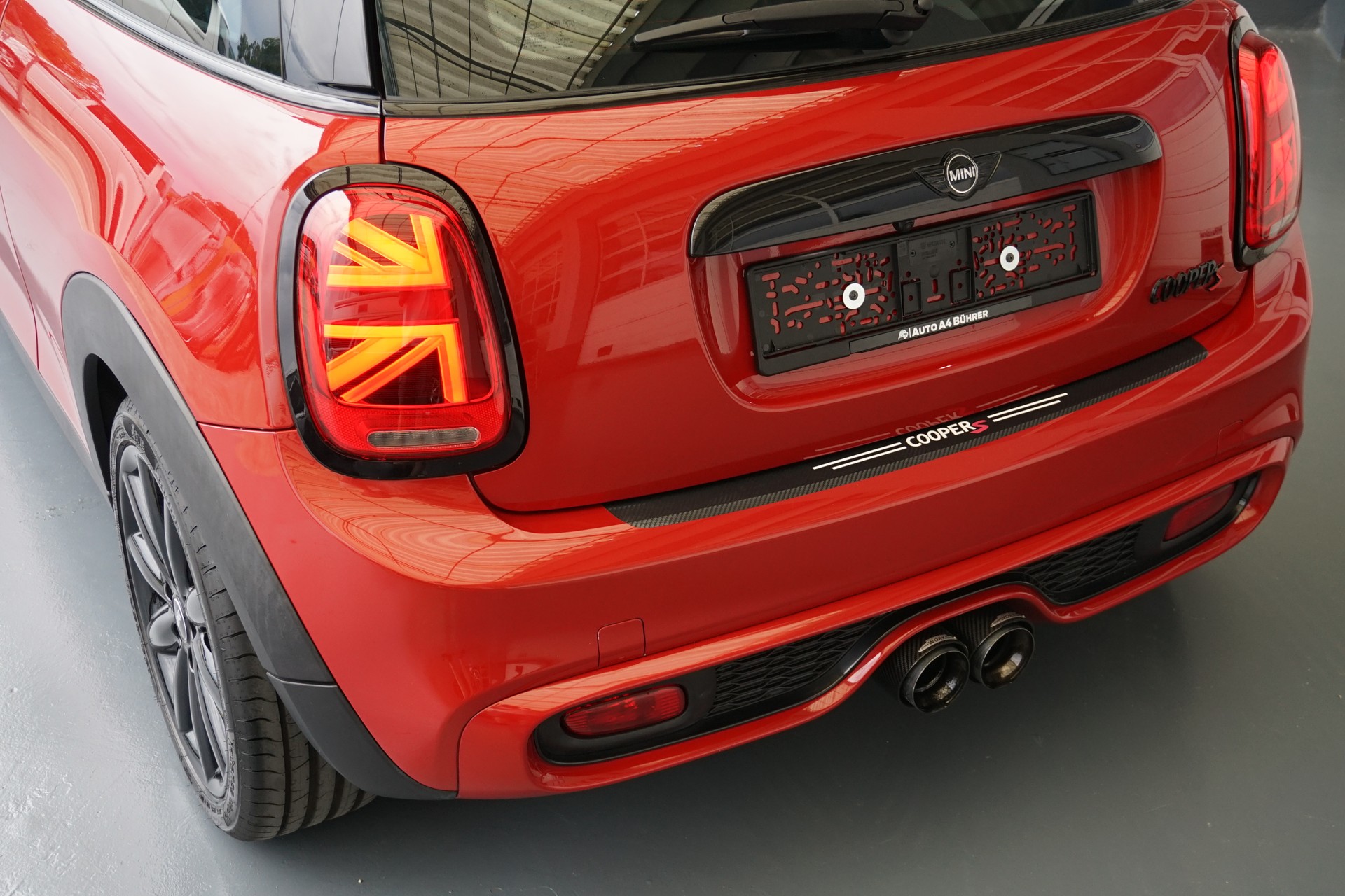 MINI Cooper S 2,0 t. 192PS Automat-image-7