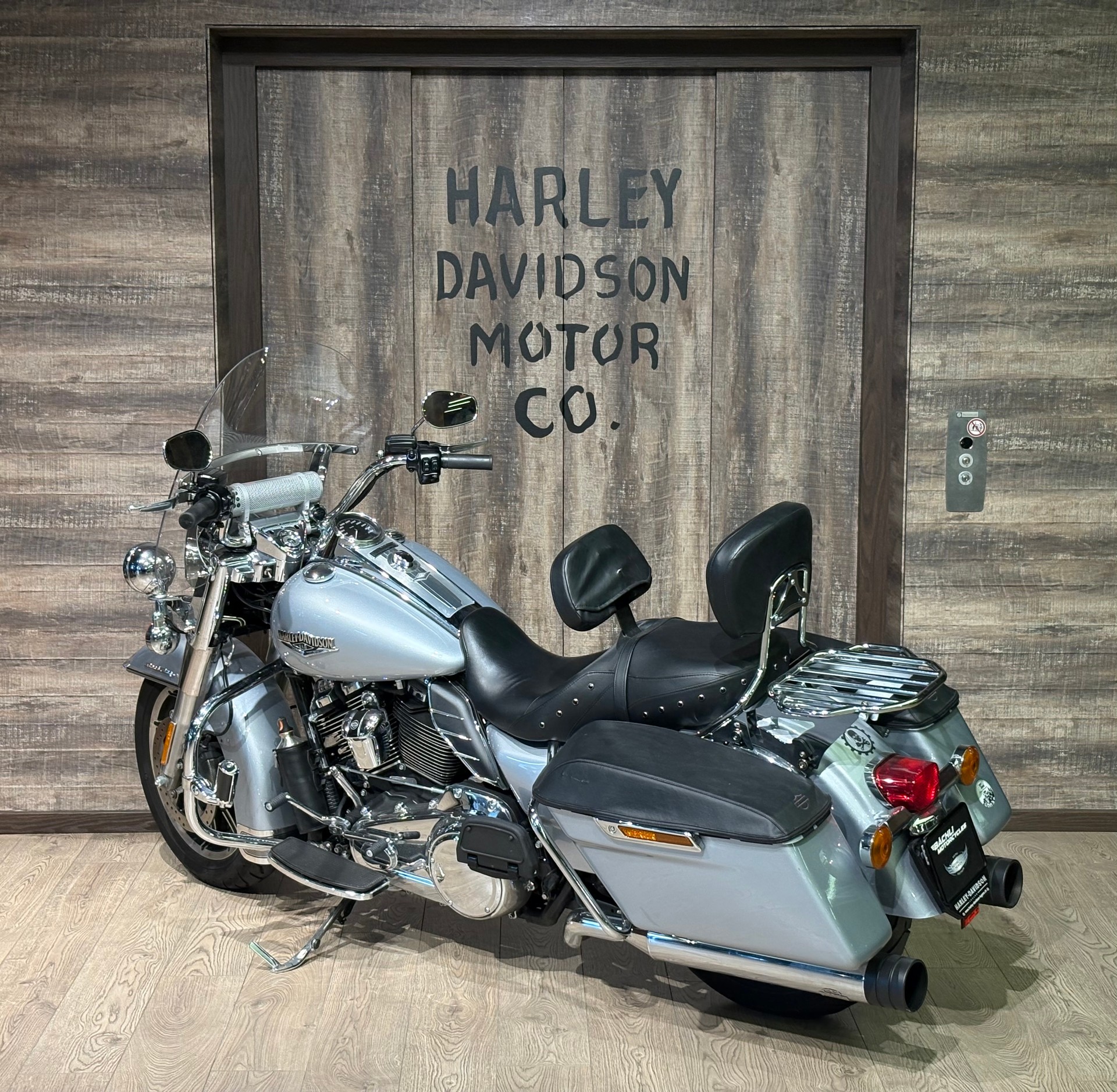 HARLEY-DAVIDSON FLHR Road King 107 ABS-image-4