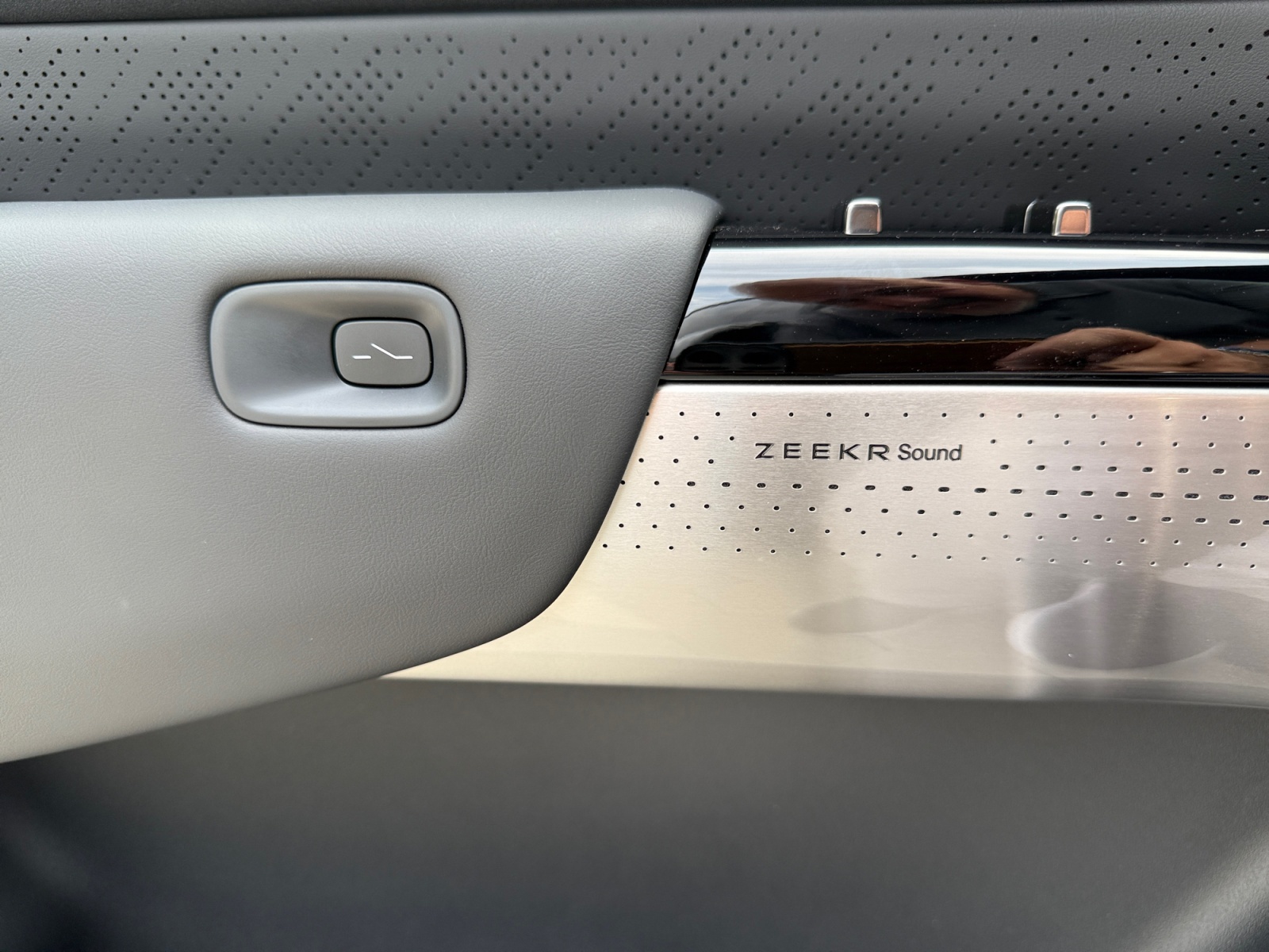 ZEEKR 7X 100kWh Privilege AWD Komfort- und Advanced-Paket-image-21