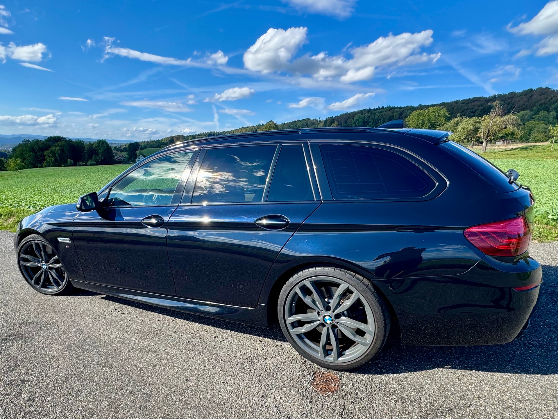 BMW M 550d xDrive-image-1