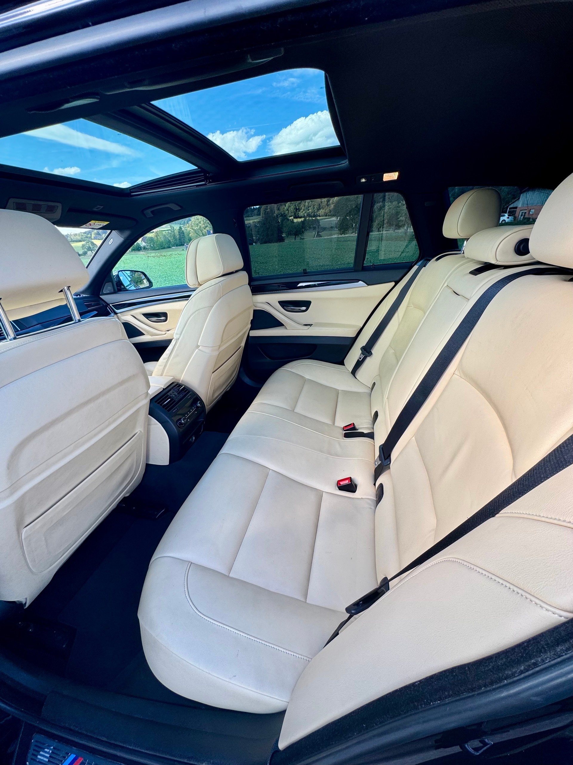BMW M 550d xDrive-image-9