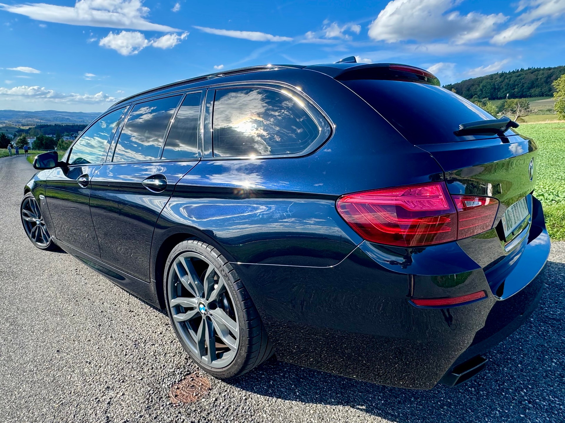 BMW M 550d xDrive-image-4