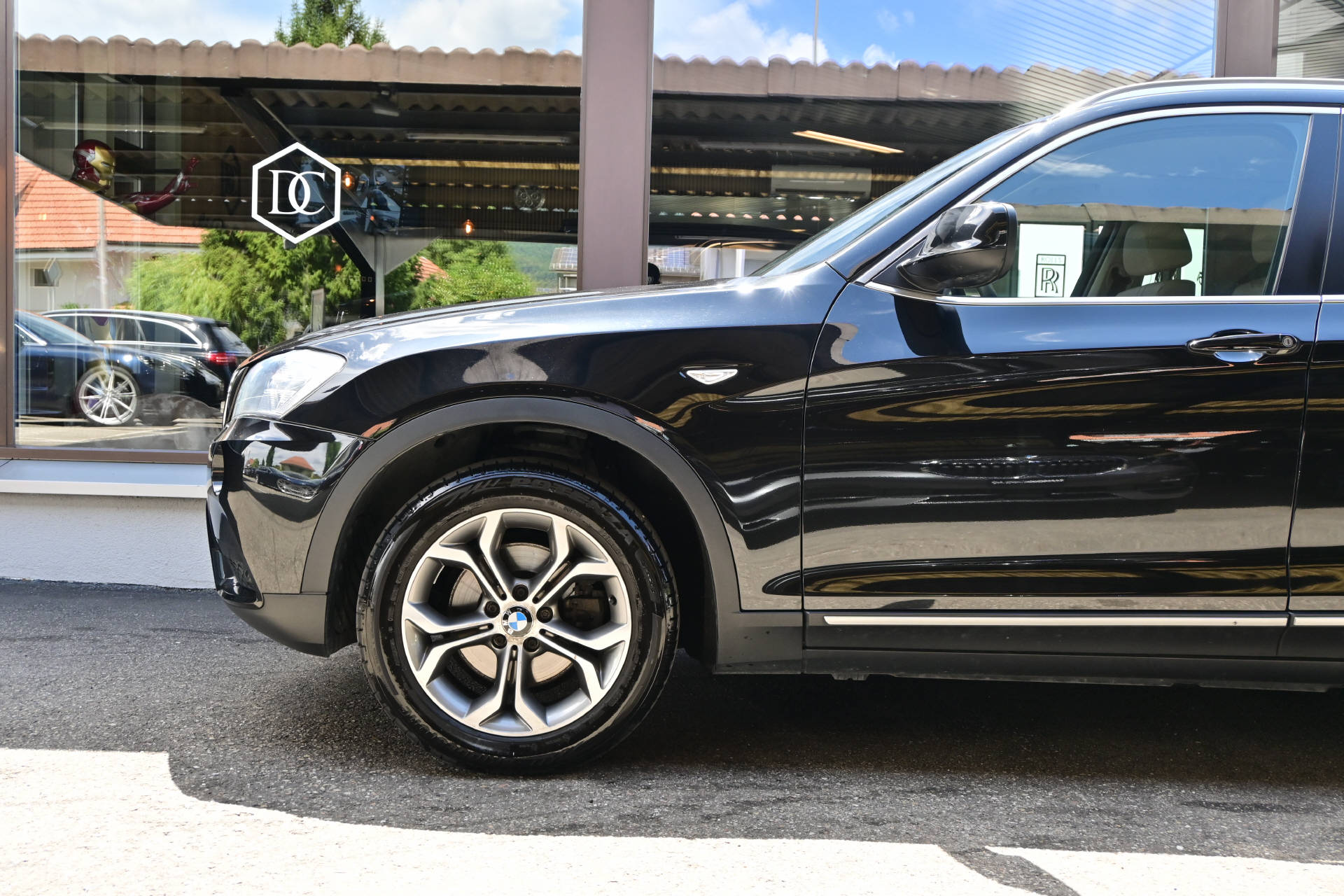 BMW X3 35d xDrive-showroom-element-3
