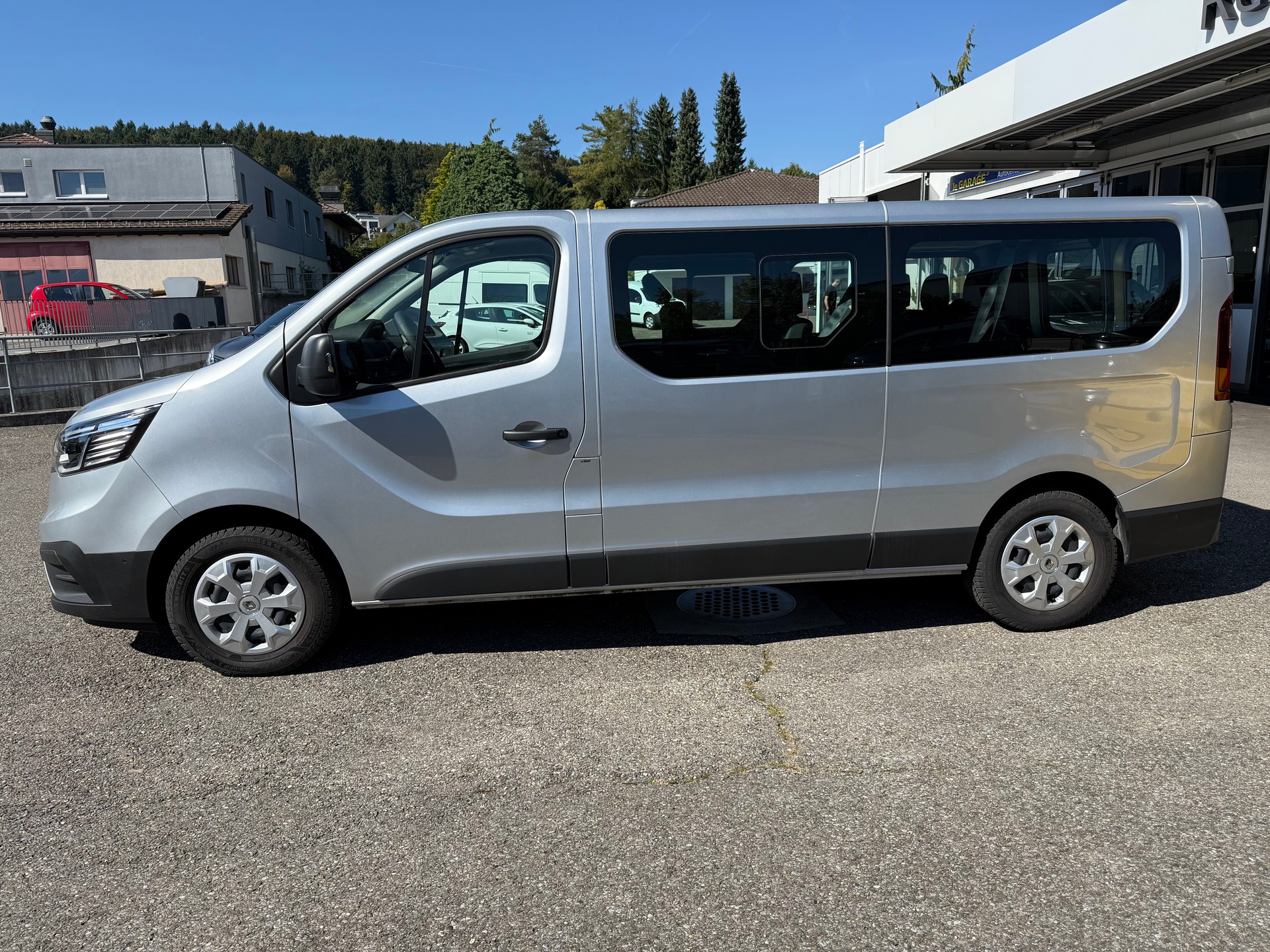 RENAULT Trafic Blue dCi 150 Grand Passenger Evolution EDC-showroom-element-2