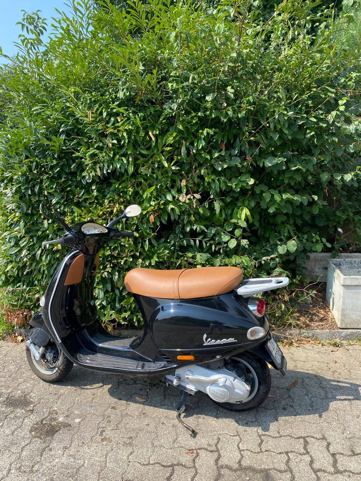 PIAGGIO Vespa 125 ET4-image-0