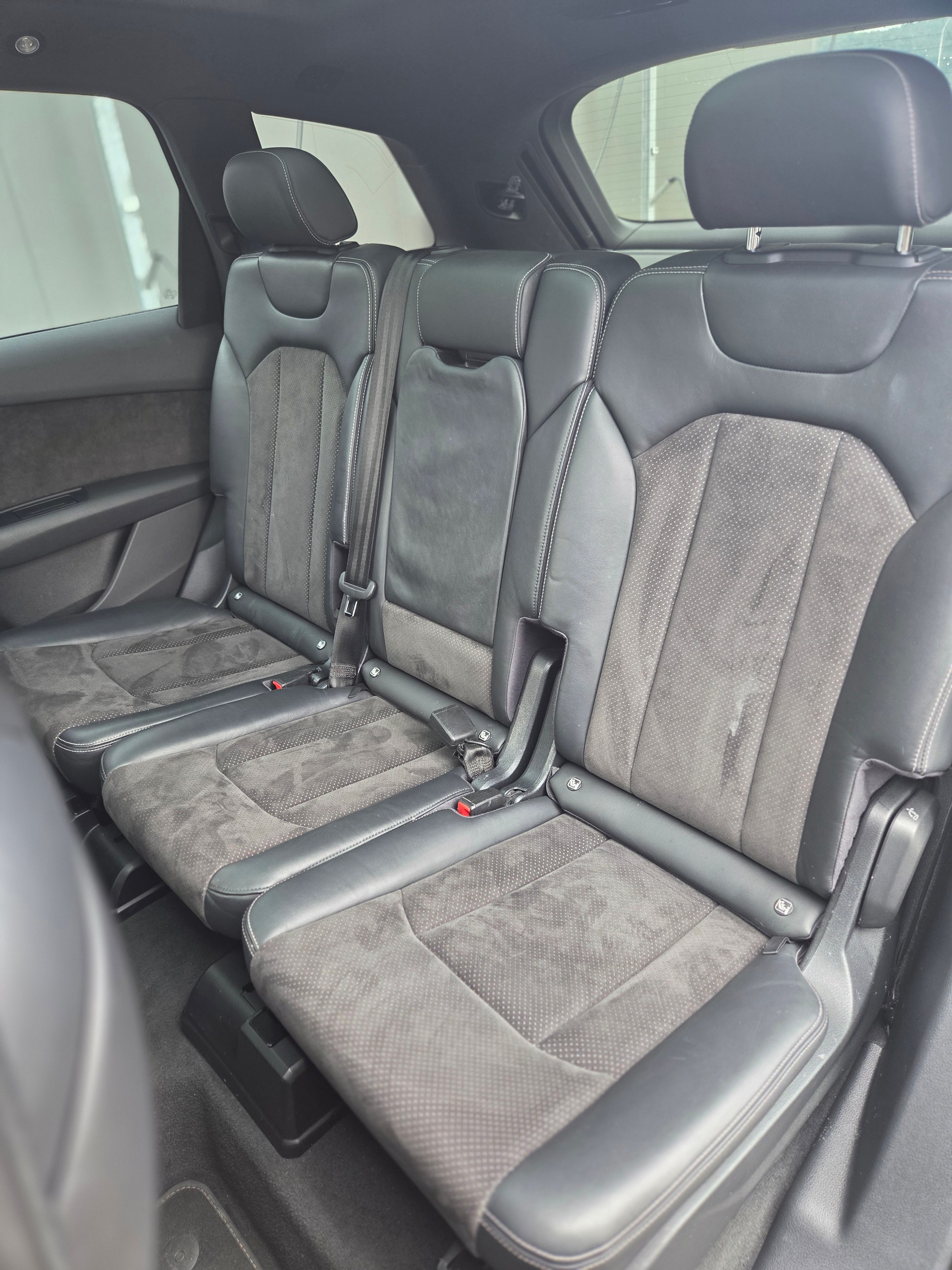 AUDI Q7 3.0 TDI quattro tiptronic-image-10