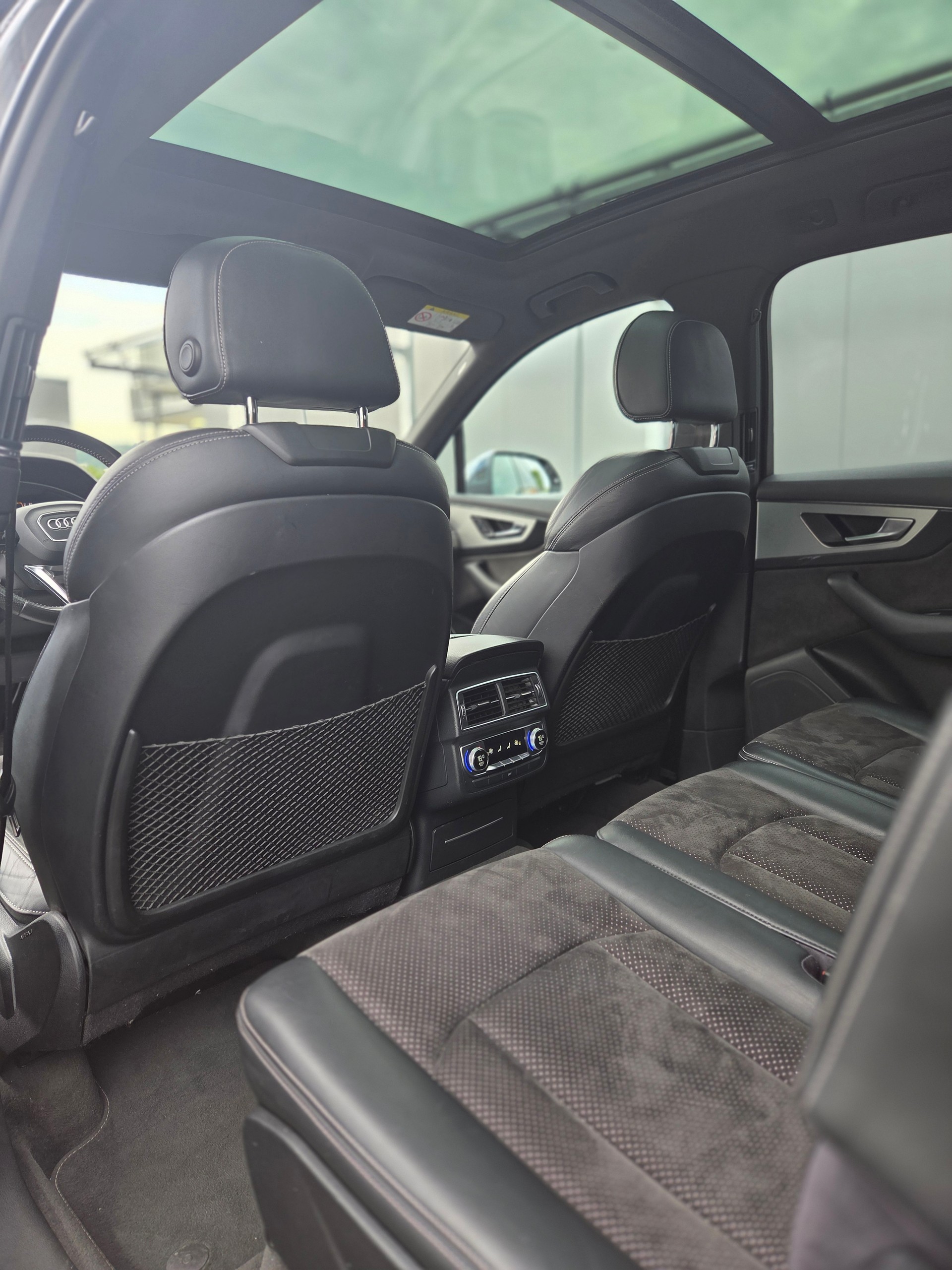 AUDI Q7 3.0 TDI quattro tiptronic-image-9