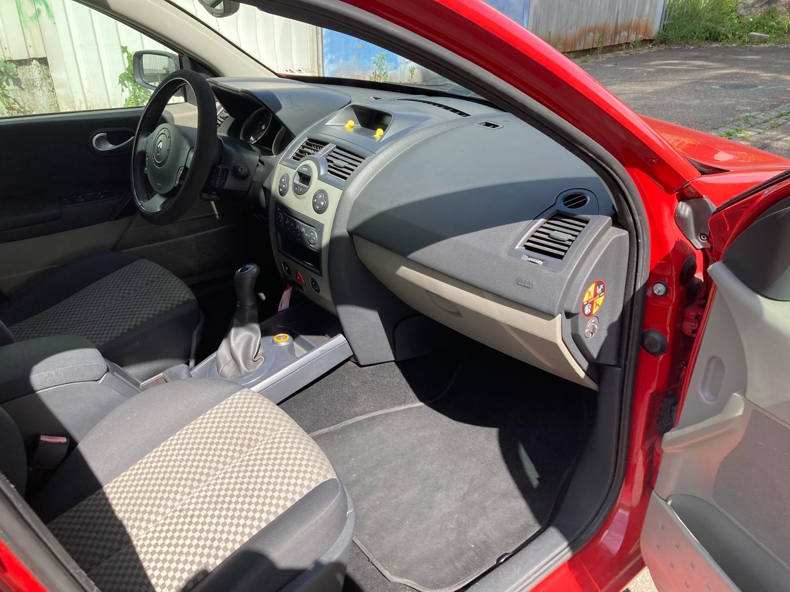 RENAULT Mégane Break 1.6 16V Dynamique-image-7