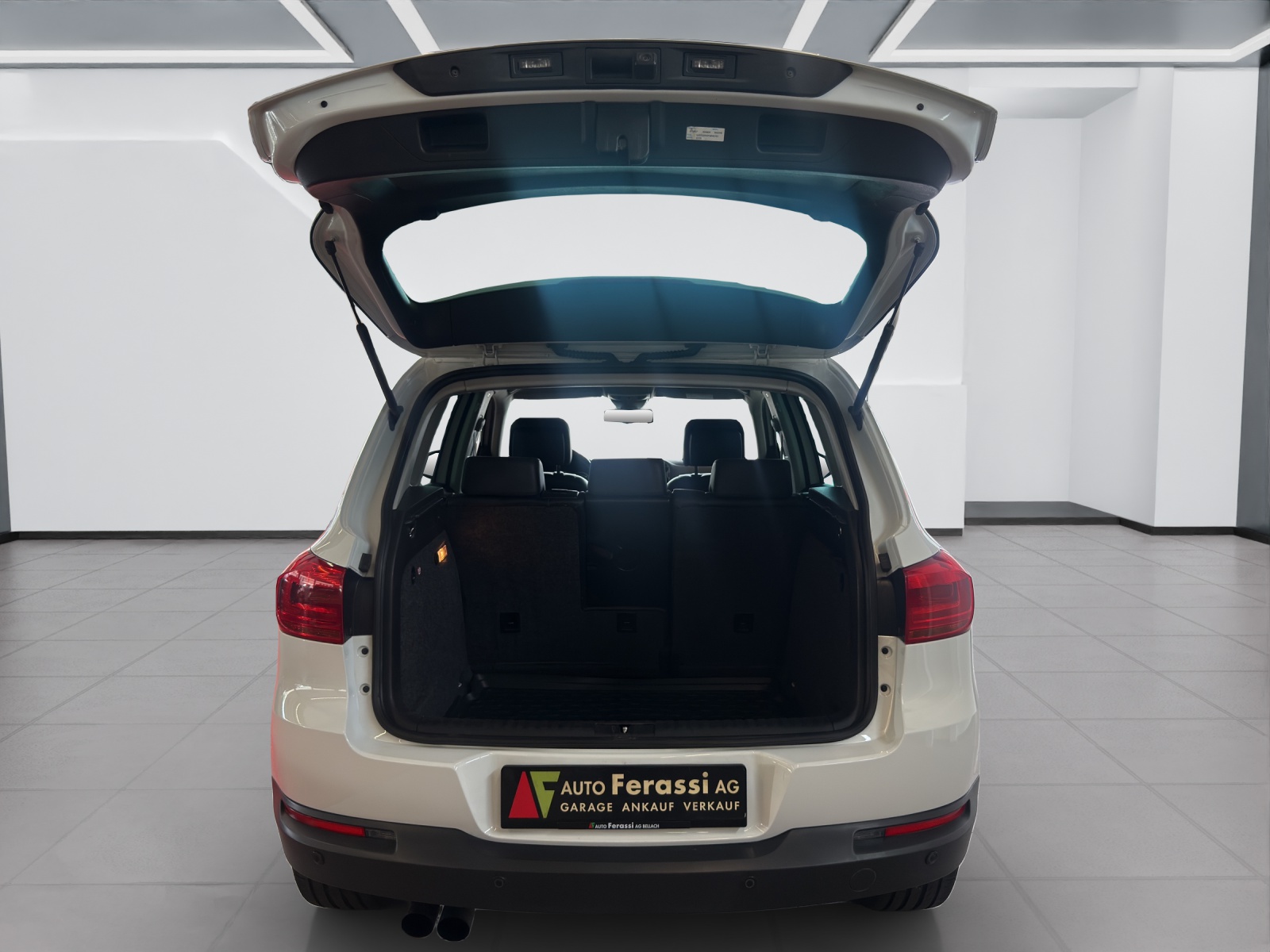 VW Tiguan 2.0 TSI Sport&Style 4Motion DSG-image-24