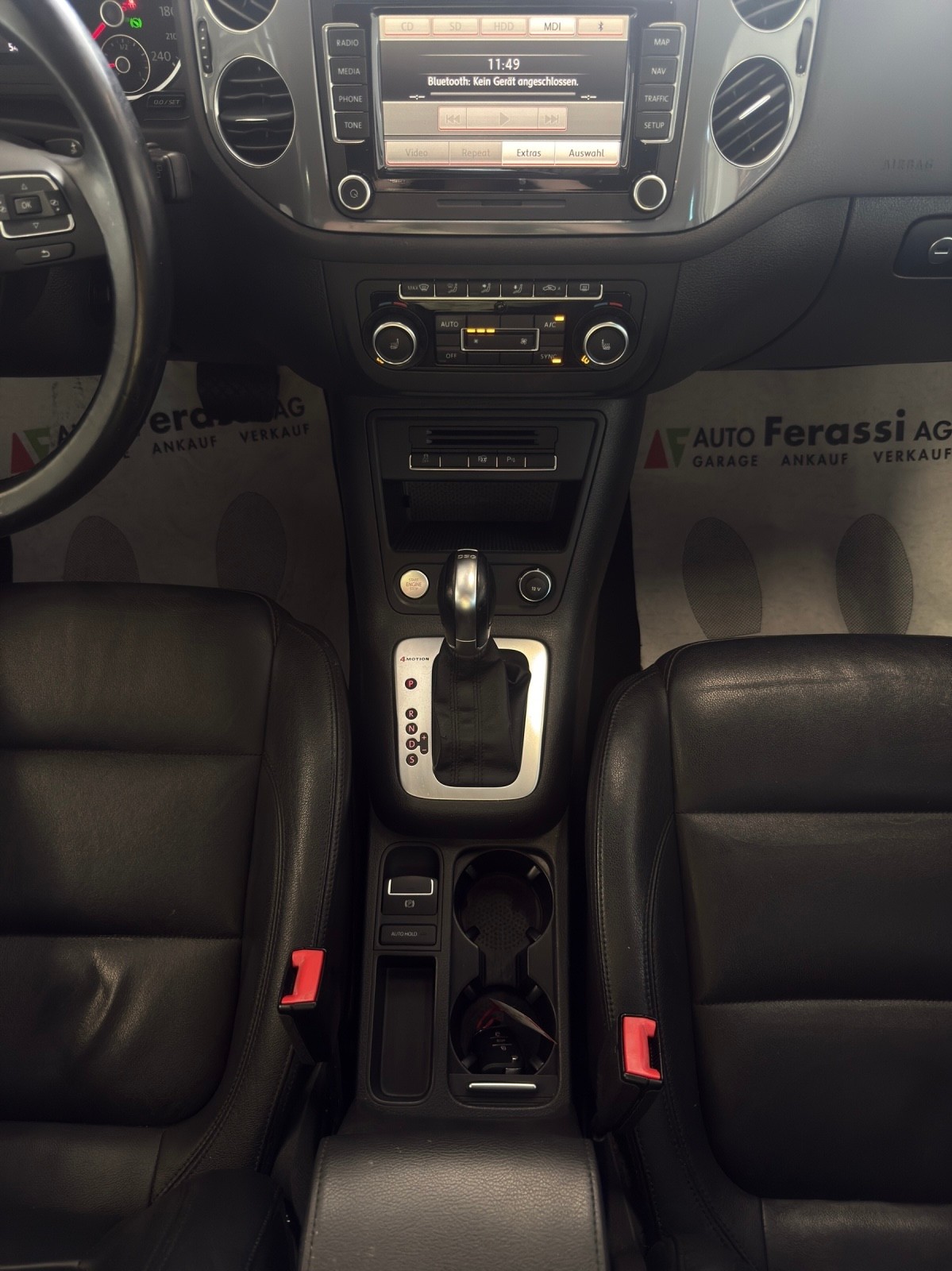 VW Tiguan 2.0 TSI Sport&Style 4Motion DSG-image-14