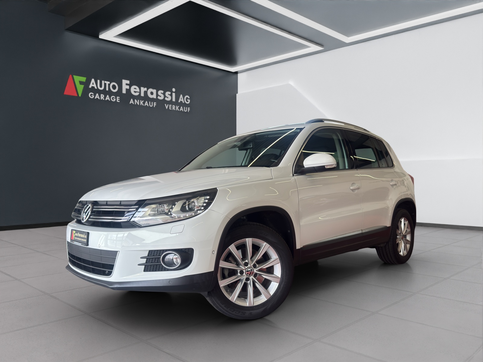 VW Tiguan 2.0 TSI Sport&Style 4Motion DSG