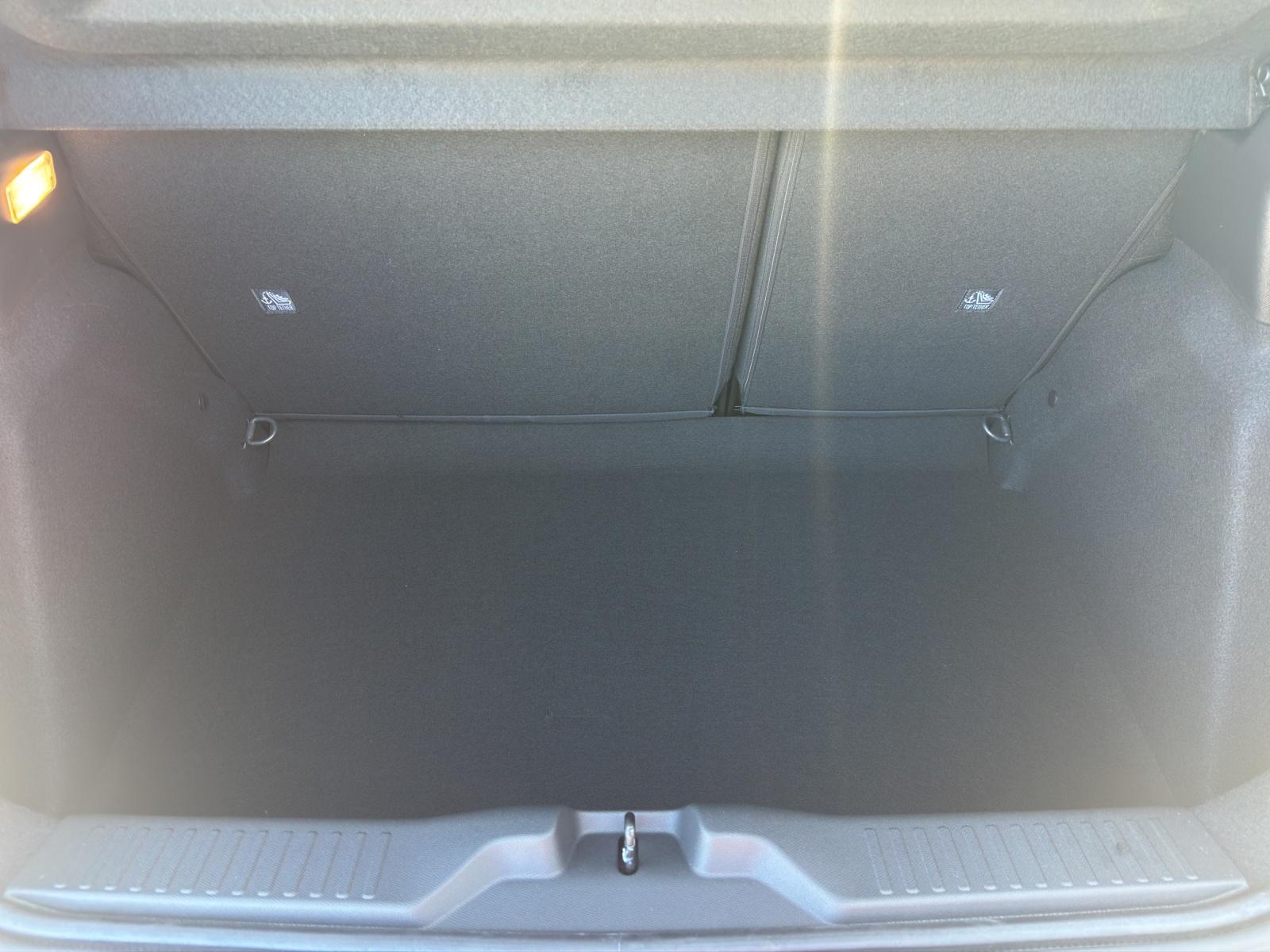 CITROEN C3 1.2 Hybrid 110 Max-image-17
