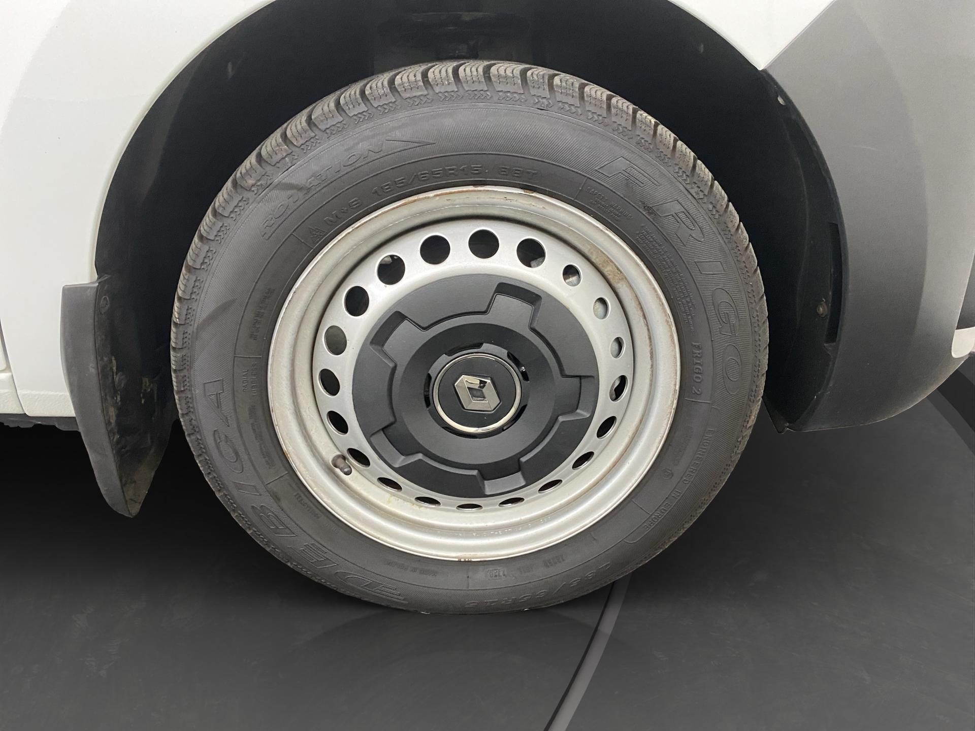 RENAULT Express 1.3TCe 100 PF Advance-image-15