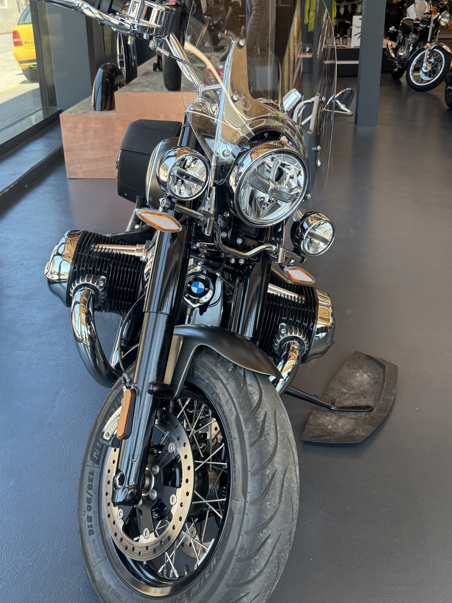 BMW R 18 Classic-image-1