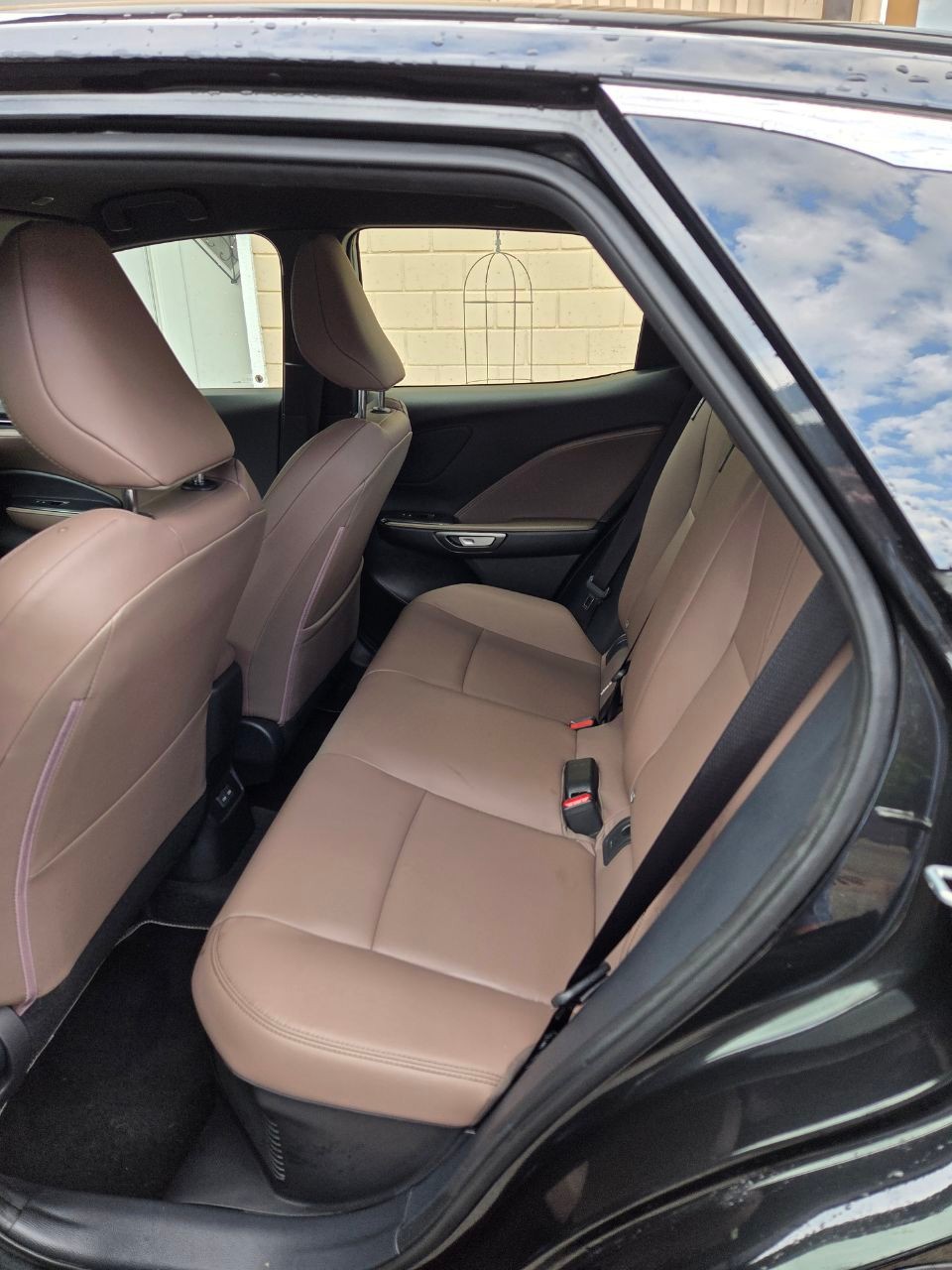 LEXUS 1.5 Hybrid Elegant-image-10