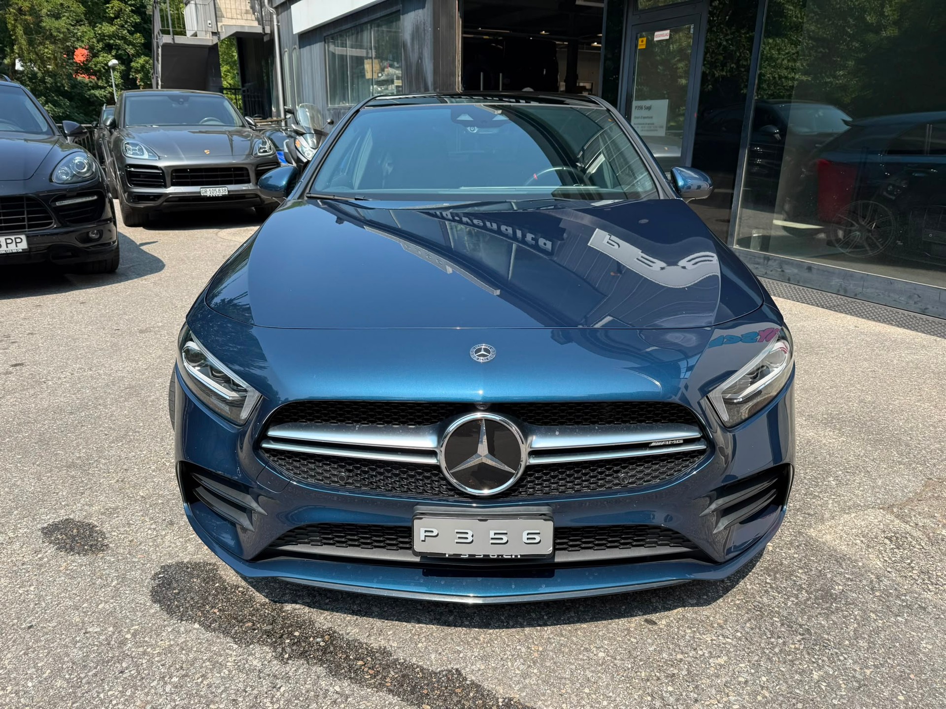 MERCEDES-BENZ A 35 AMG 4Matic Speedshift-image-1