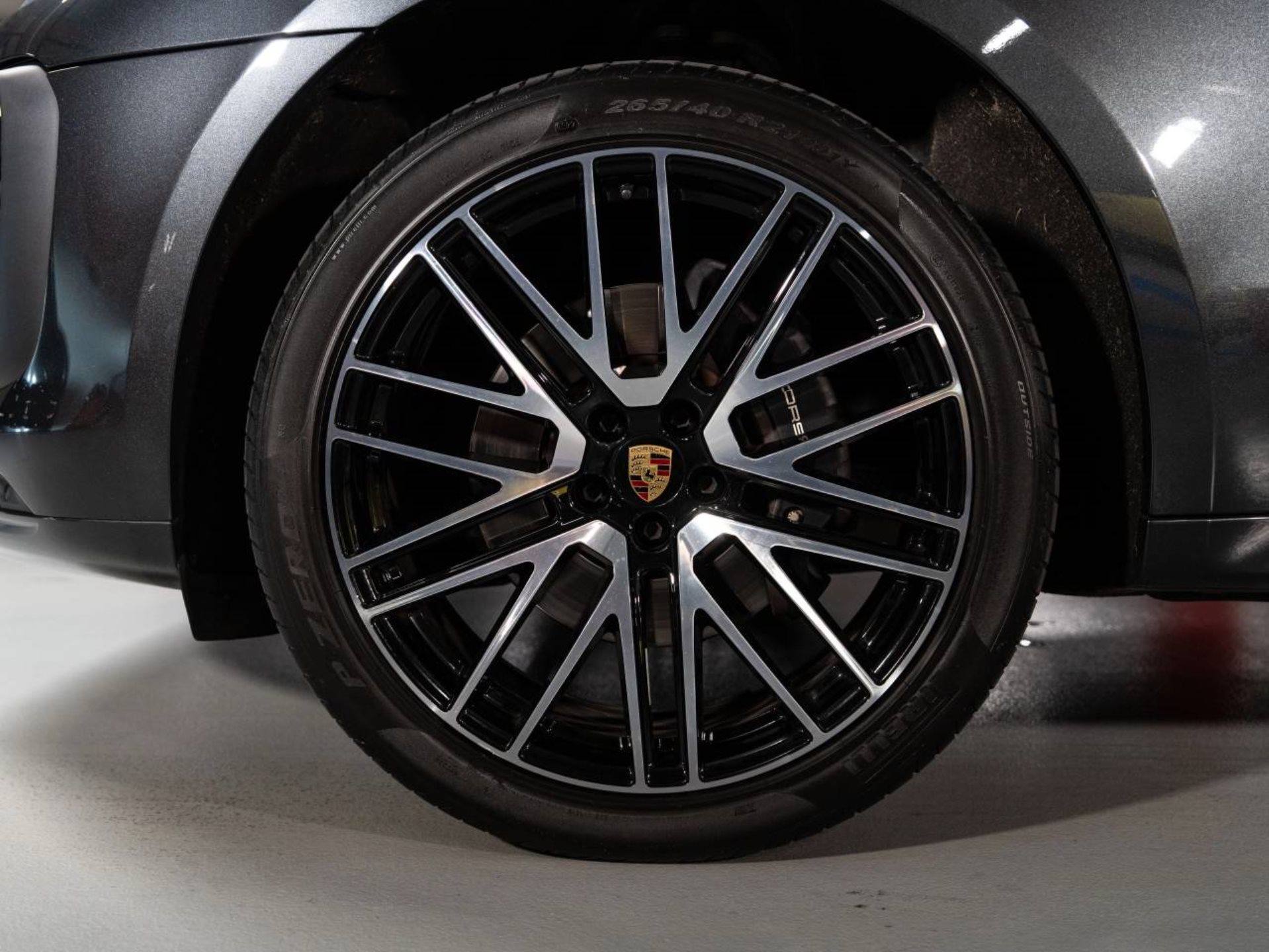 PORSCHE Macan T-image-19