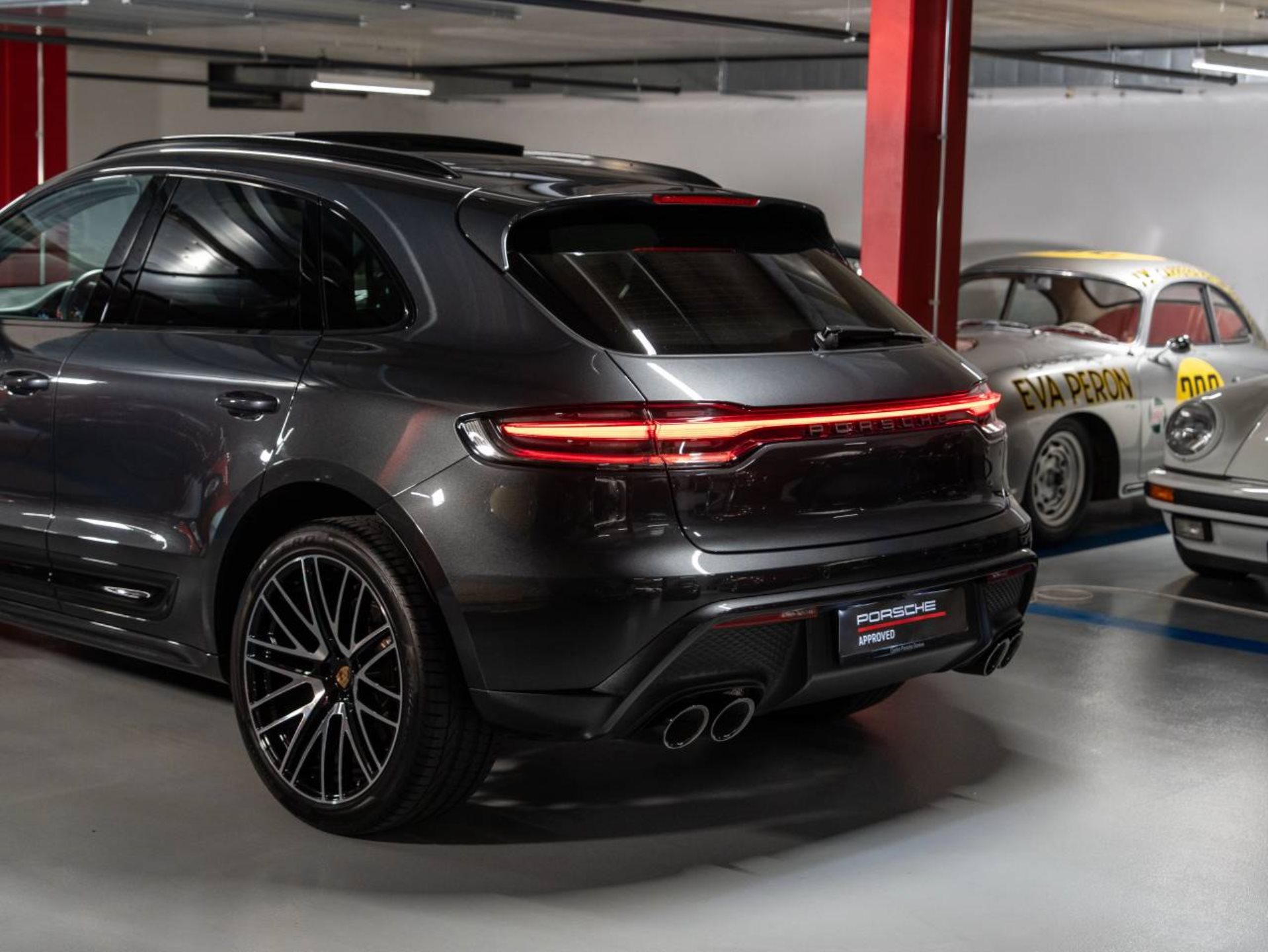 PORSCHE Macan T-image-21
